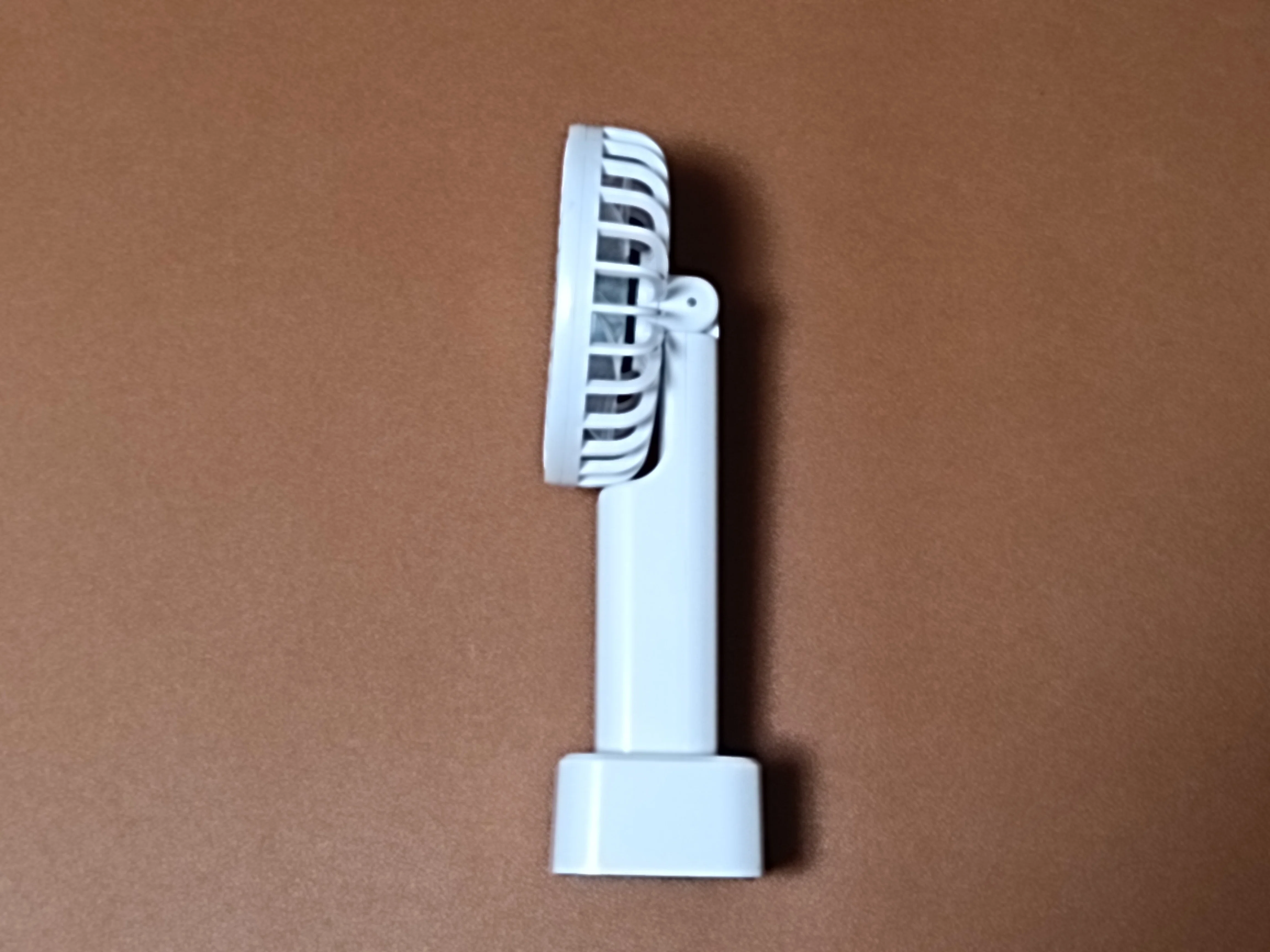 iKON JAY 非売品 ハンディファン アウトレット品】☆数量限定特別価格☆ ハンディファン AHF-720J