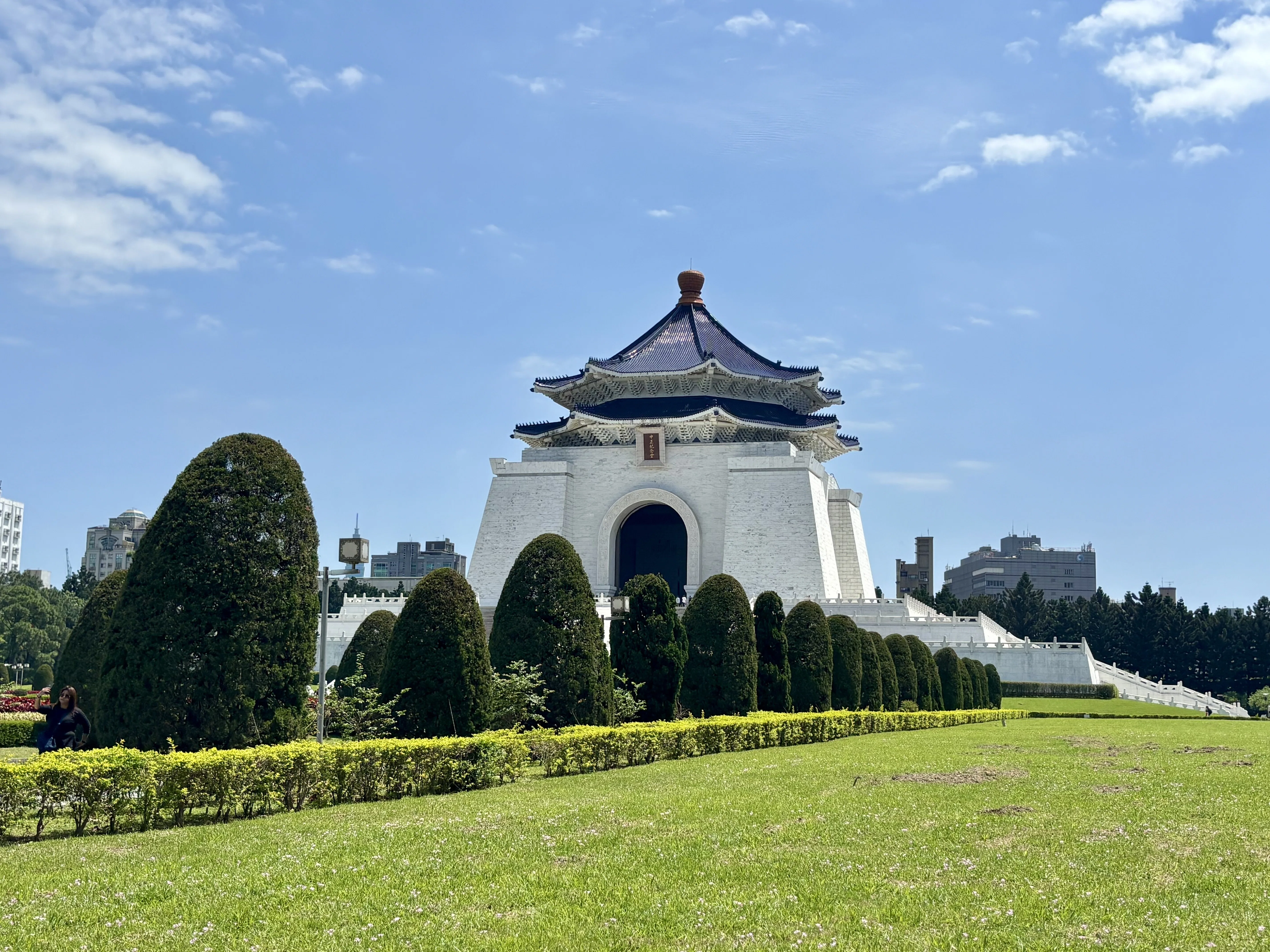 花粉避難からの台湾一周 75 南国植物と色鮮やかな現代アートに魅せ