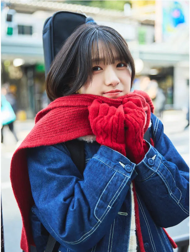 加藤結フォトブック『まいにちは冒険』が発売【路上ライブで話題の