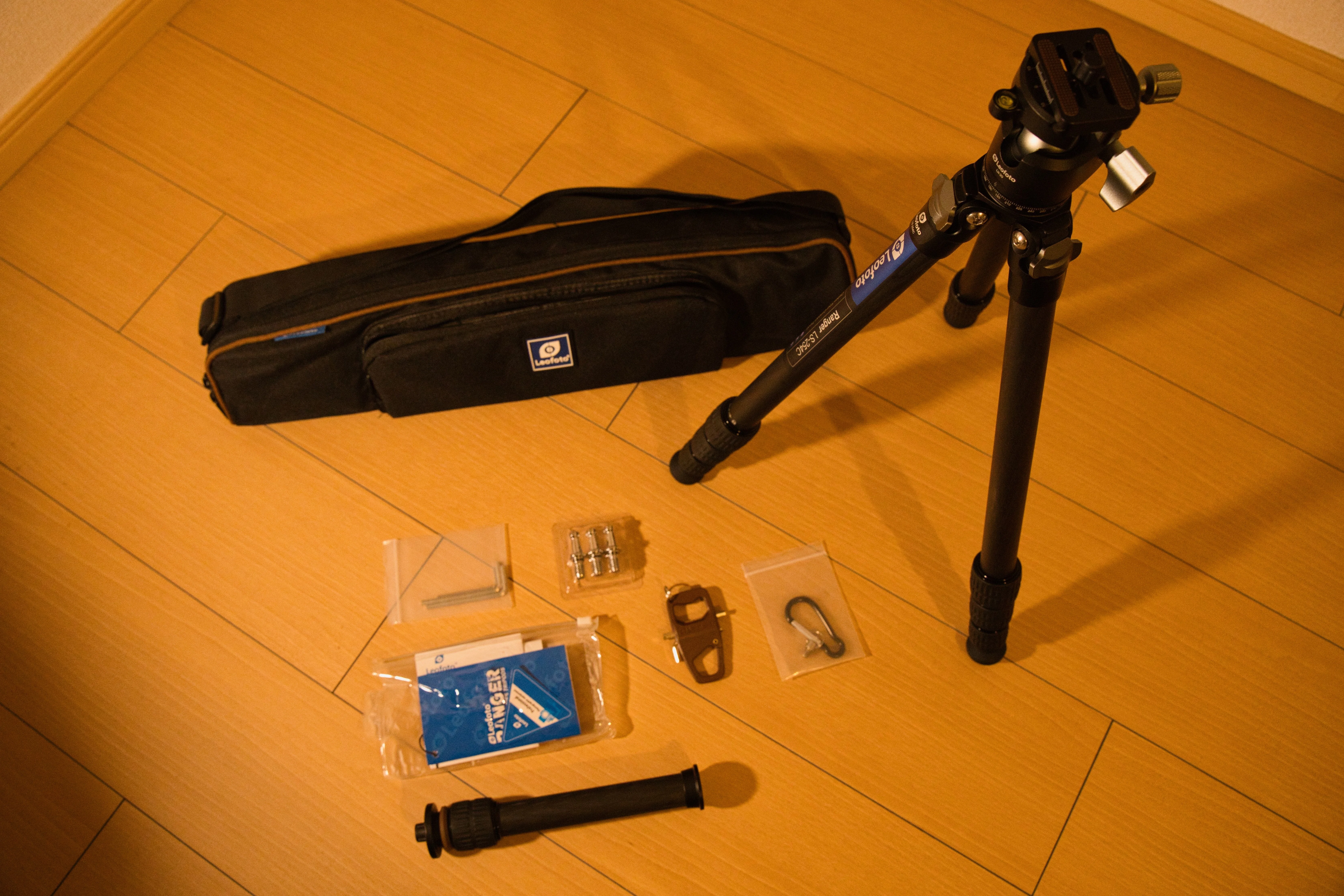 一生使えそうな三脚を手に入れて歓喜する人 Leofoto LS-254C+LH-30