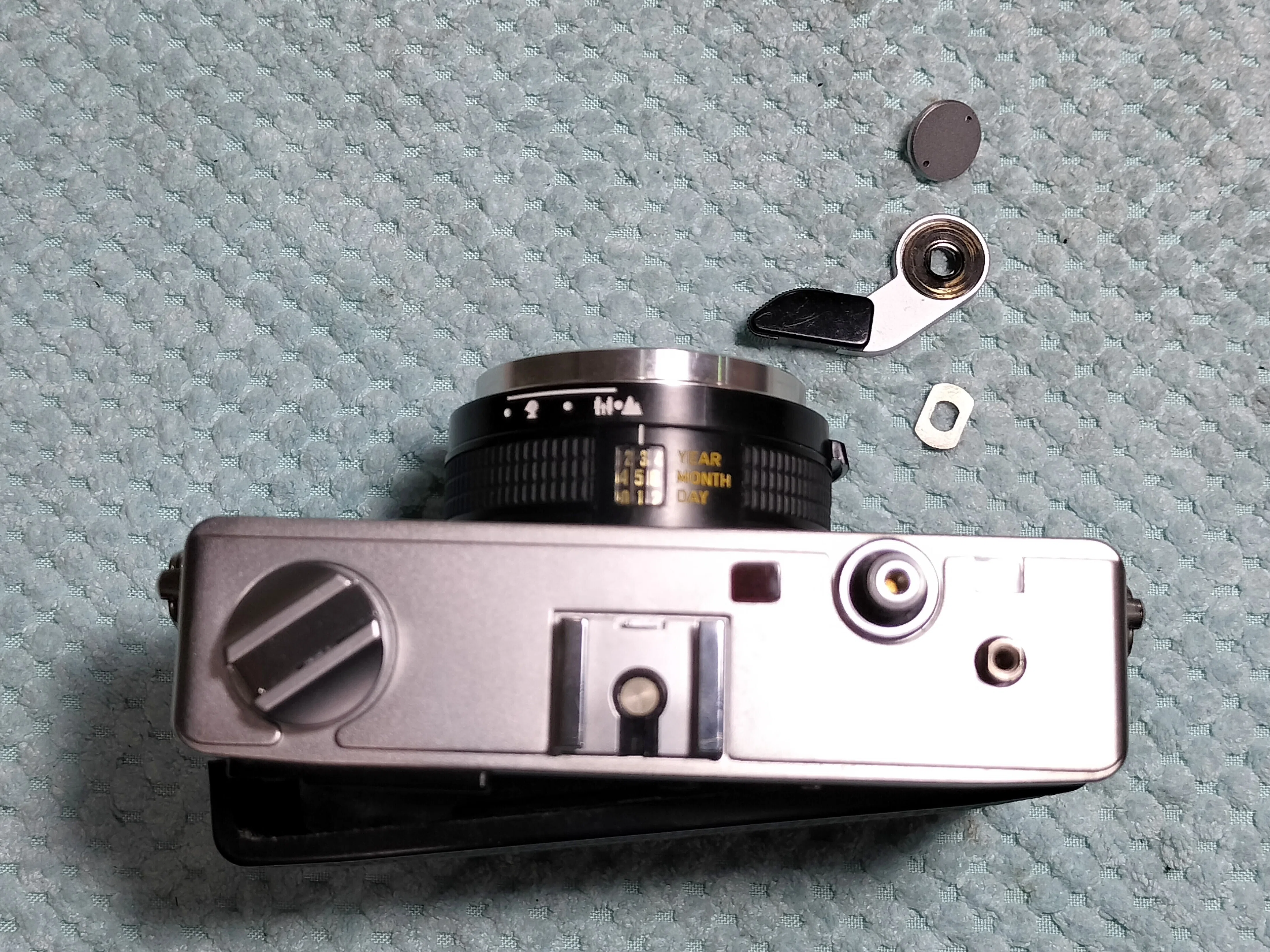 Canon Datematicの分解｜フィルムカメラ修理のアクアカメラ