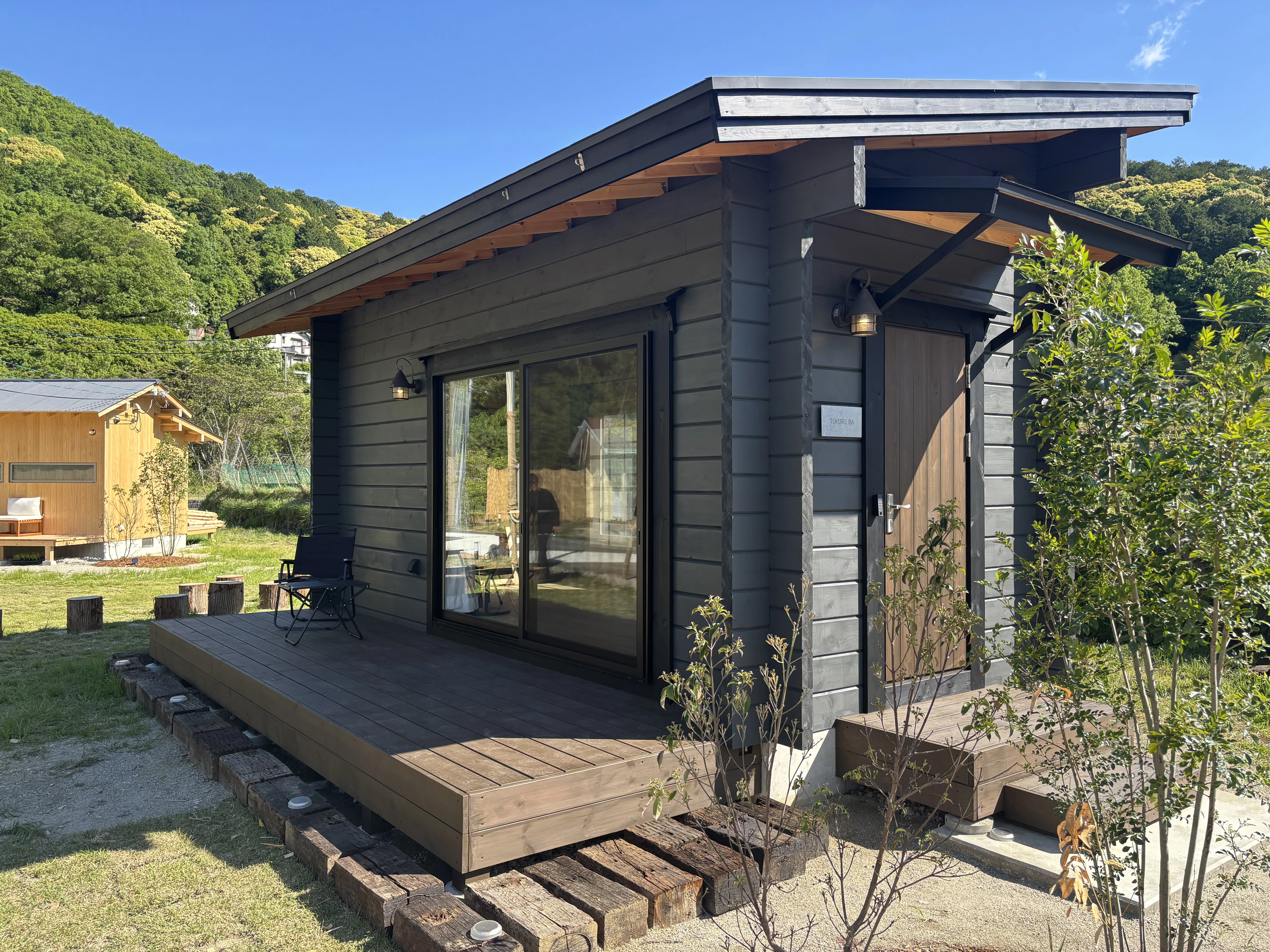 3つのタイニーハウスが、とよのの里山に生まれました。｜TUMUGI BASE