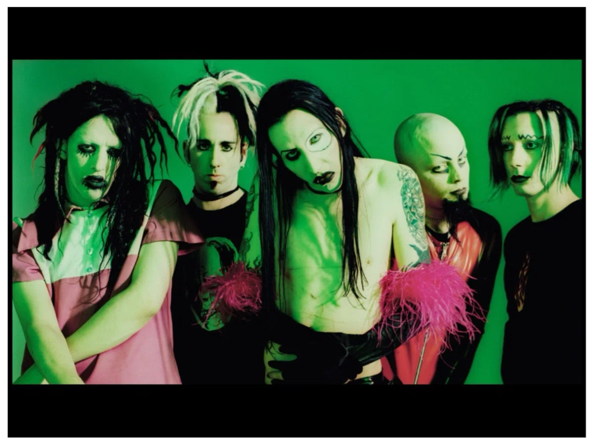 twiggy ramirez green dress Maniggy (Marilyn Manson and Twiggy Ramirez) - Happy New Year!