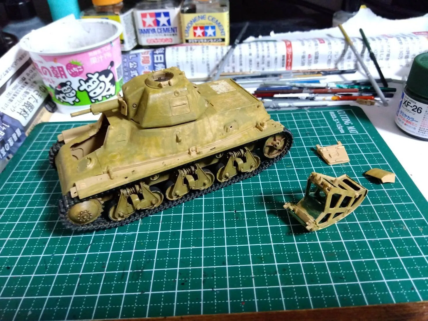 フランス軽戦車H39（タミヤ1/35 ）#4～どんどん塗っちゃうよ｜はりす筆