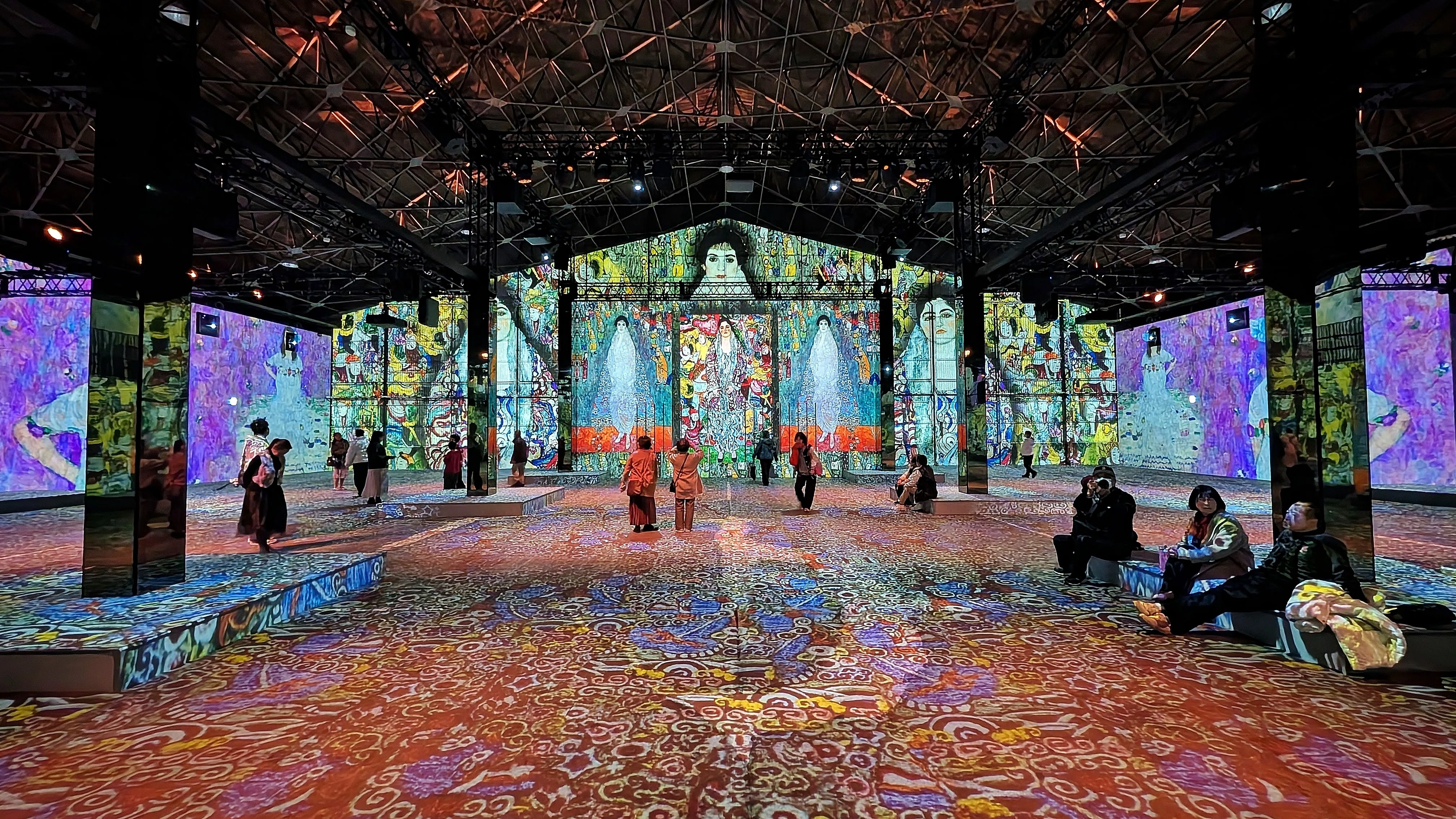 絵画 浜辺 横浜の海辺で没入型アート施設】山下埠頭で絵画の中を歩く体験｜Sho5UA