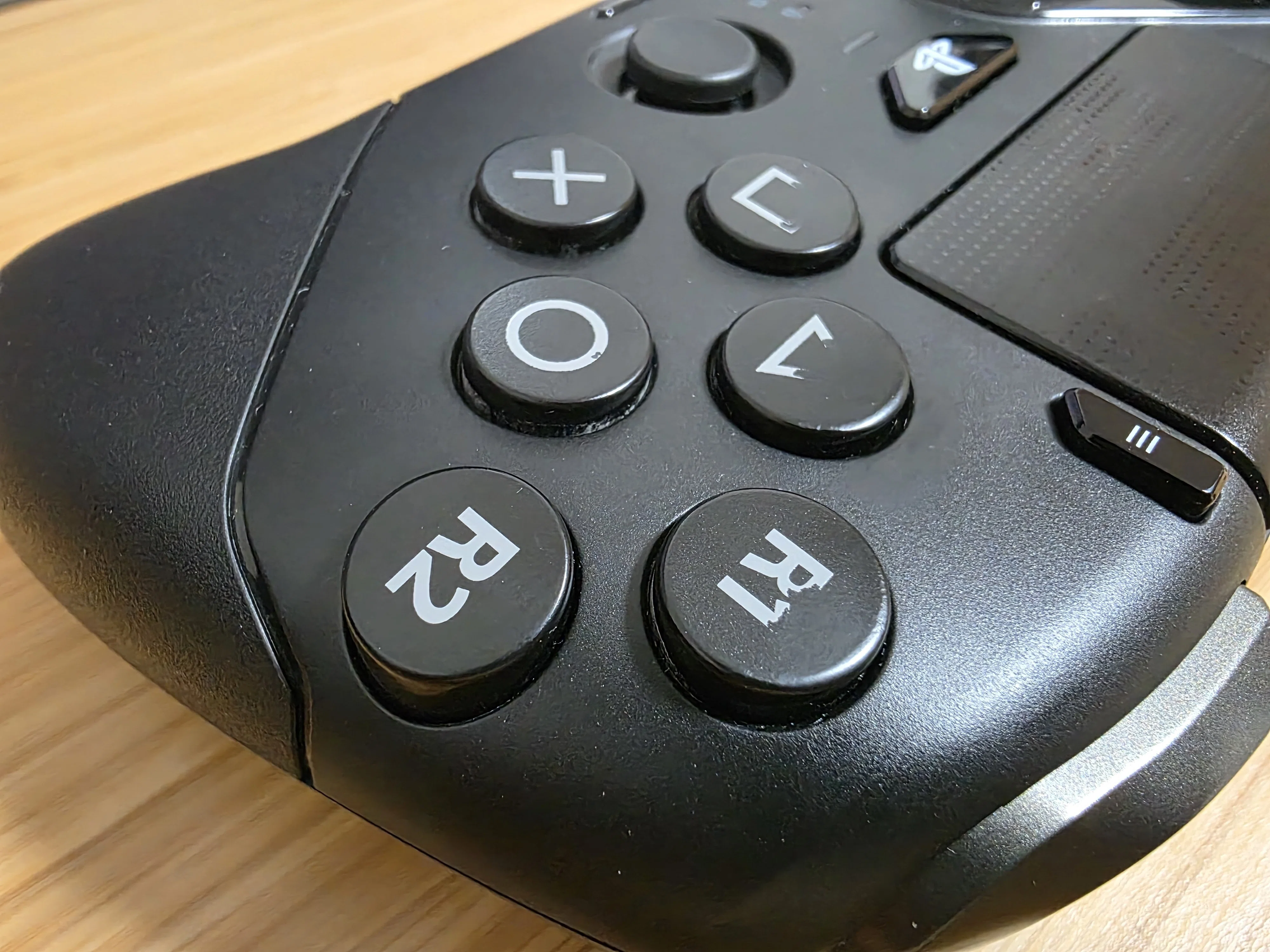 HORI ファイティングコマンダーOCTA Proを1年使用した結果 | 長期使用