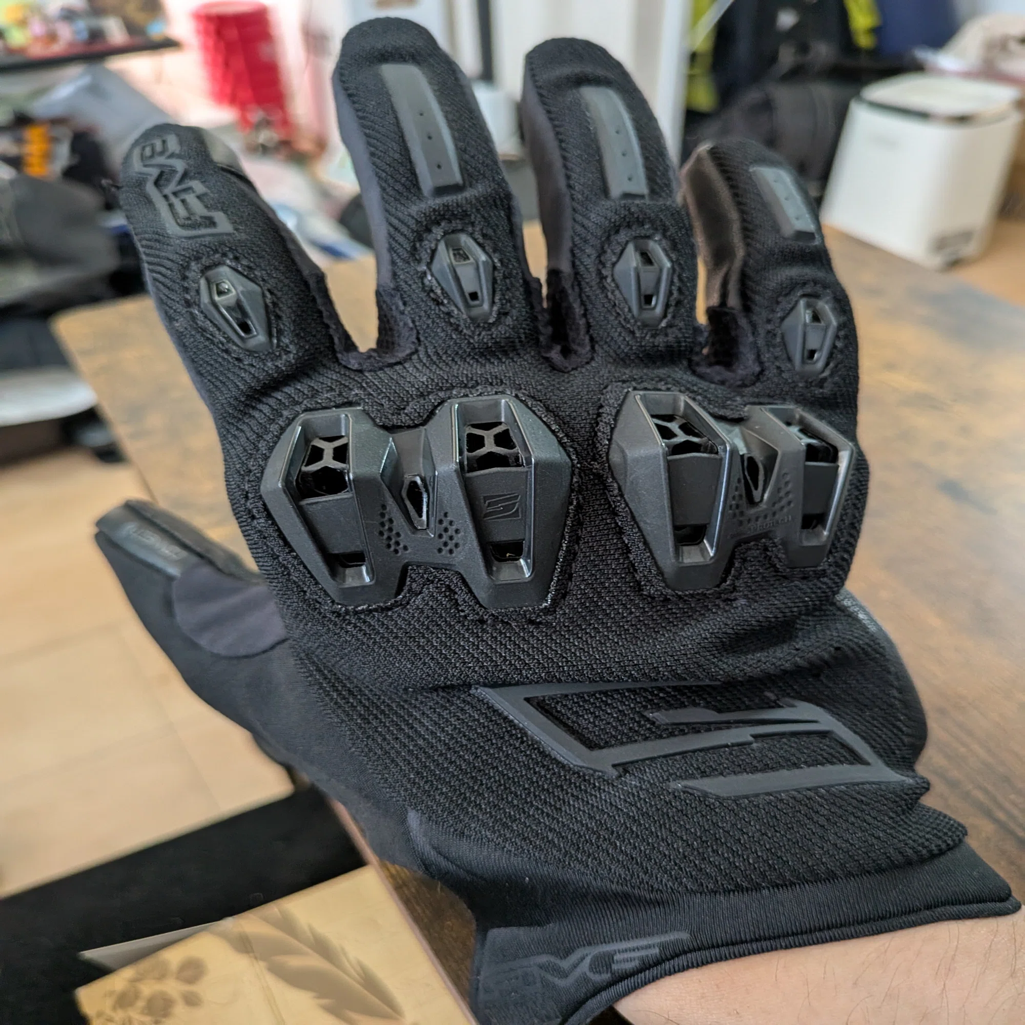 バイクグローブの買い替え：FIVE「STUNT EVO2」｜moho