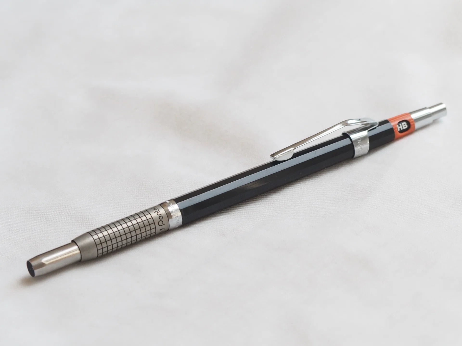pentel メカニカの話｜青衣