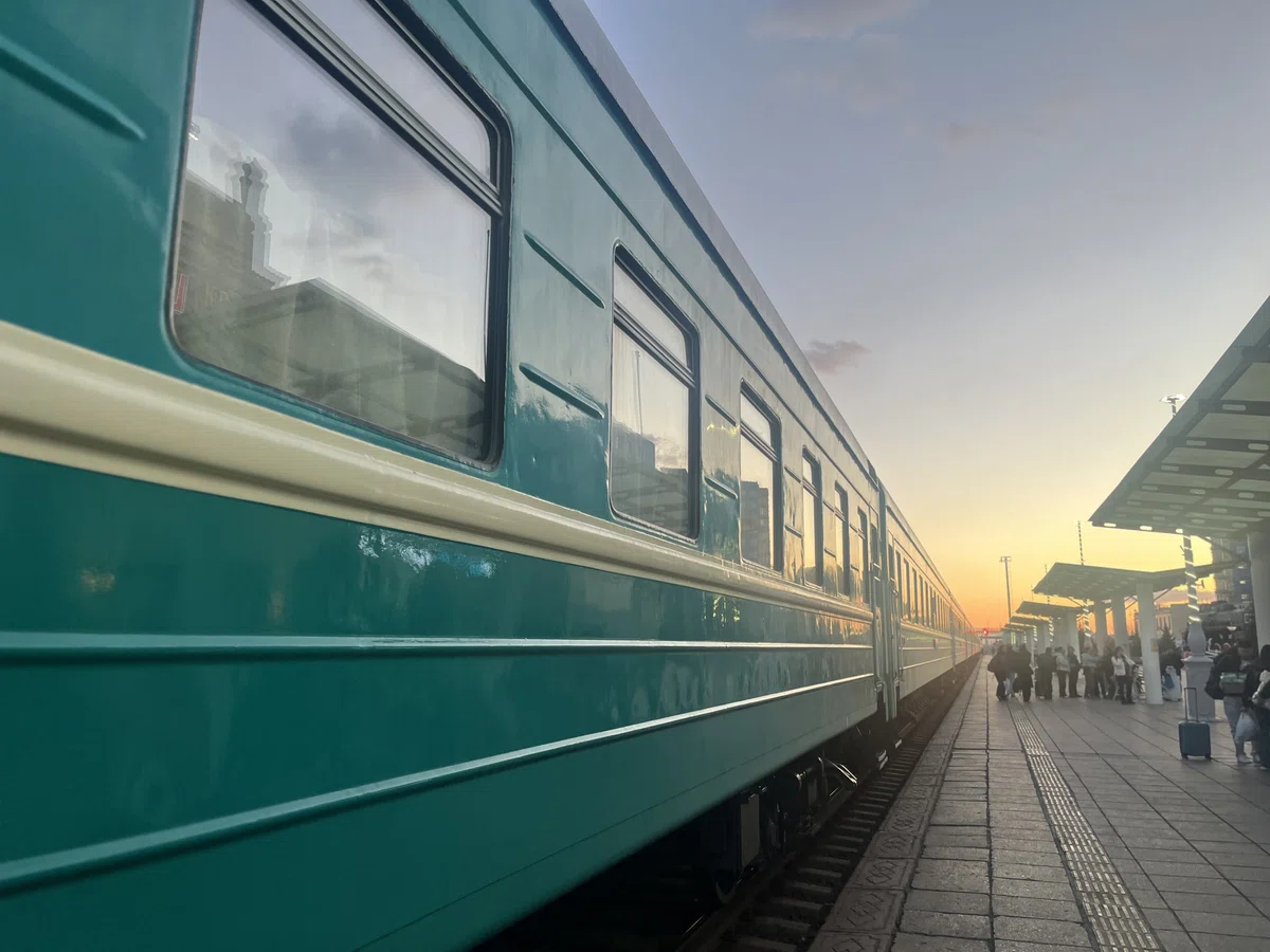ウランバートル駅 電車