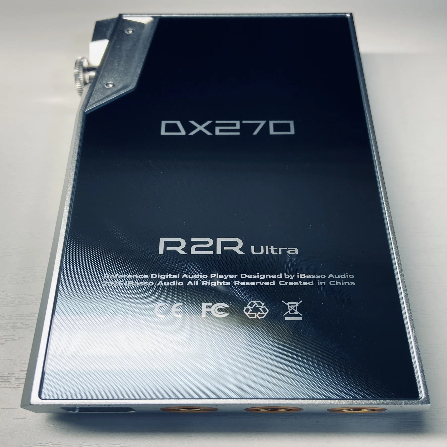 iBasso DX270 音の密度と滑らかさ ｜現代的R2R DACを搭載した高解像DAP 