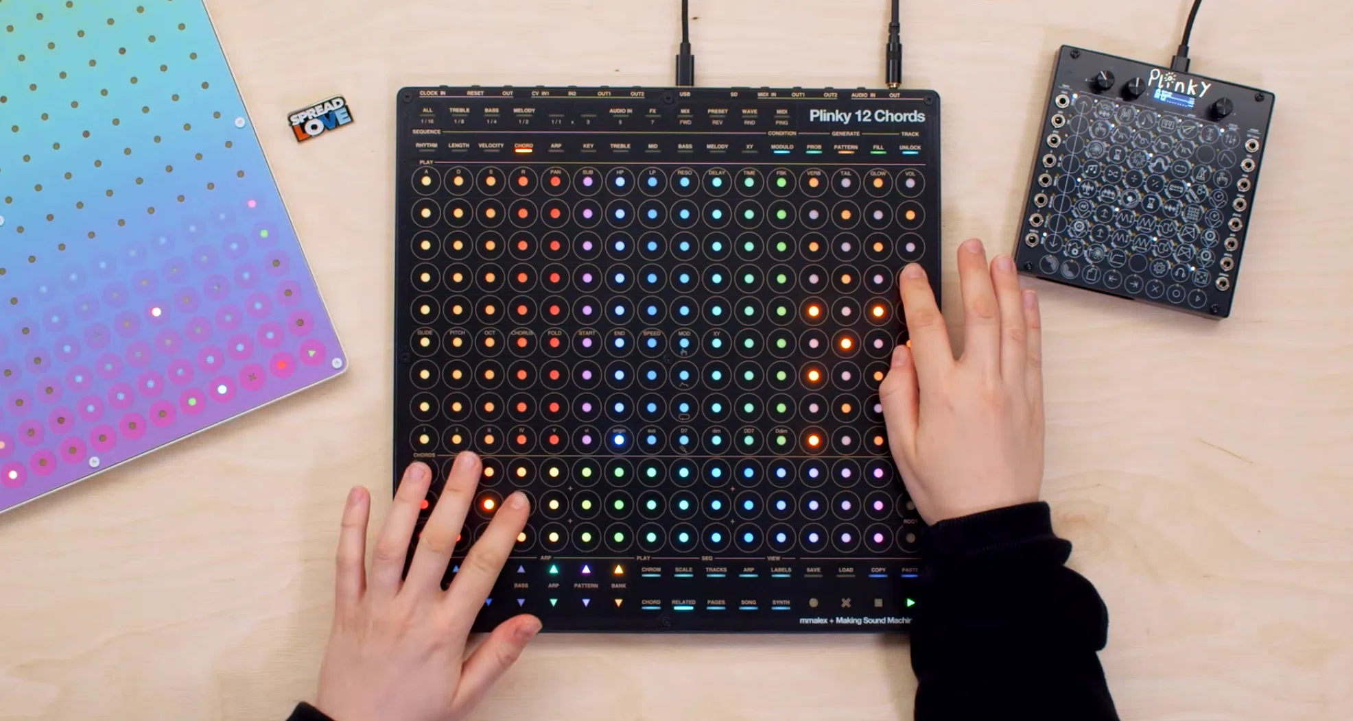 Plinky synth V3 ユーロラック タッチ式高機能シンセ アンビエント