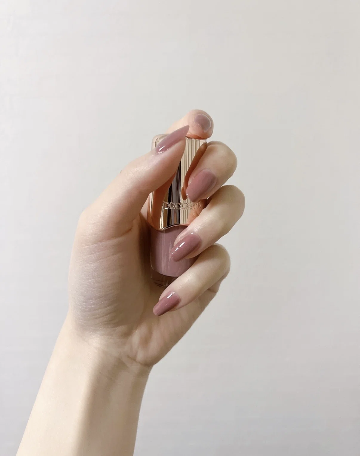 ジェルネイルをお休みしていた時に買ったデパコスマニキュア｜Naco