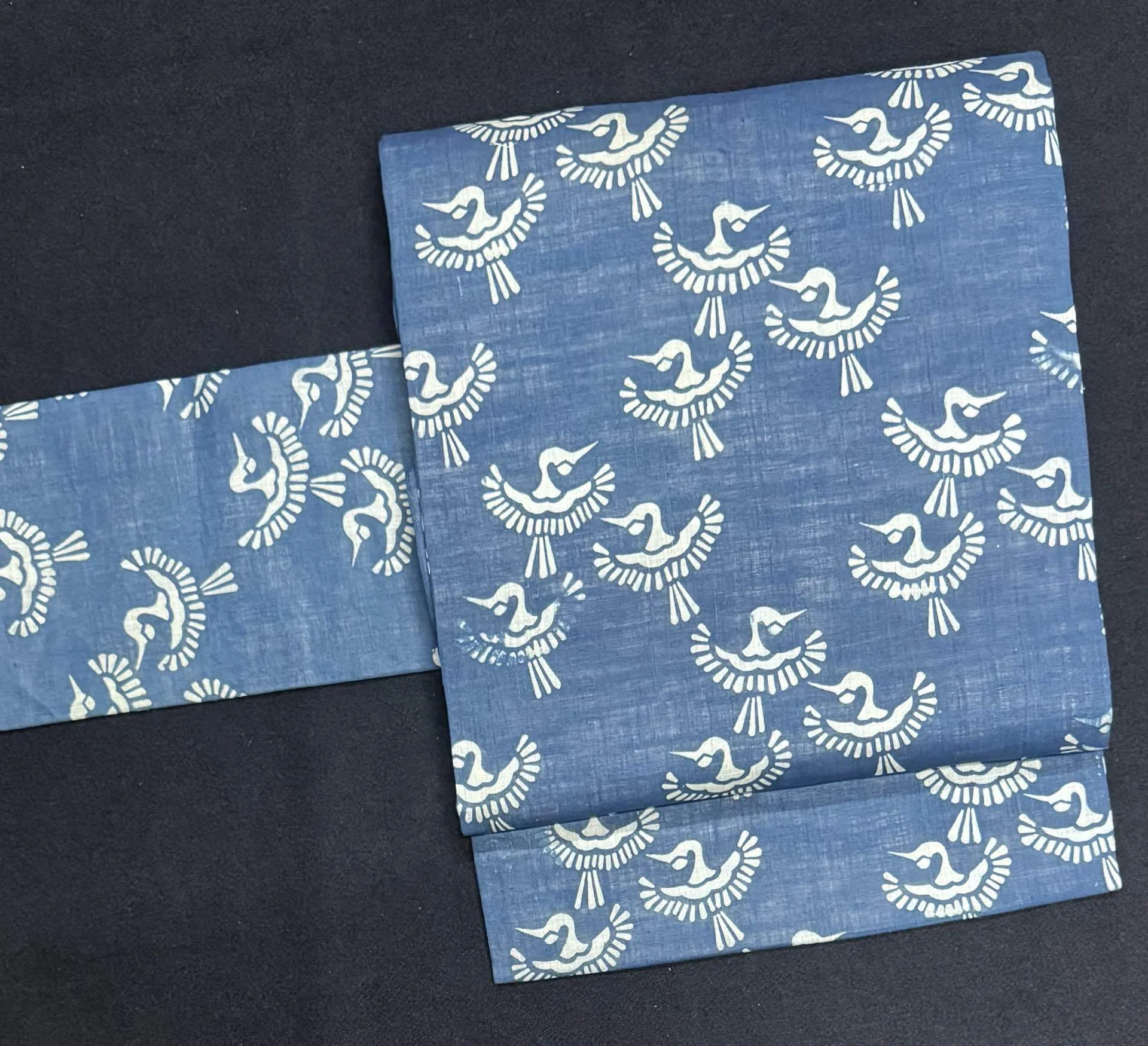 MO-3212 名古屋帯 藍染 花模様 型染 縮緬 藍色 水色 麻に型染藍色名古屋帯｜夢吉きもの