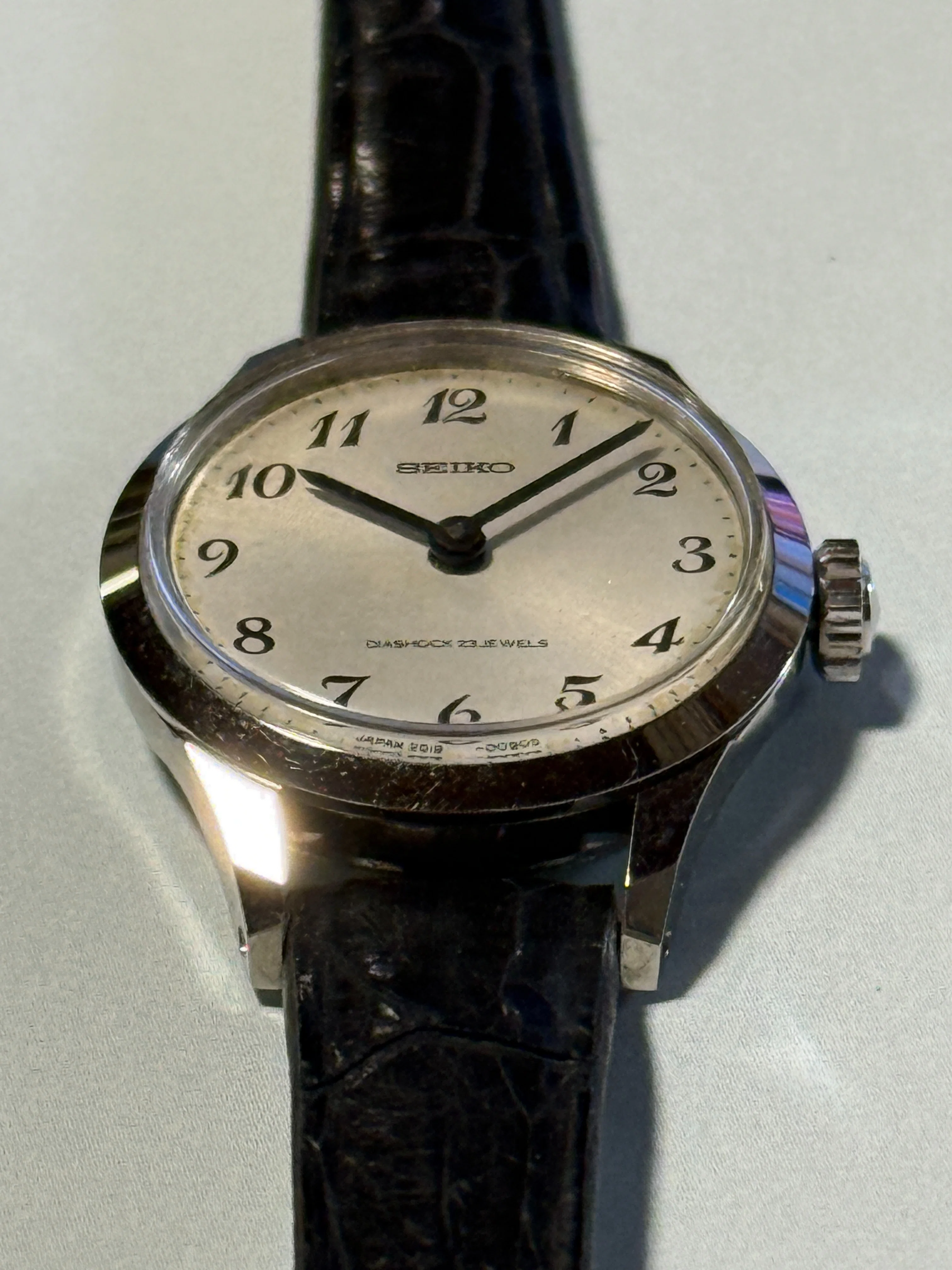 SEIKO SUS 黒文字盤 ヴィンテージ 新品電池交換済 稼働 319 SEIKO SUS