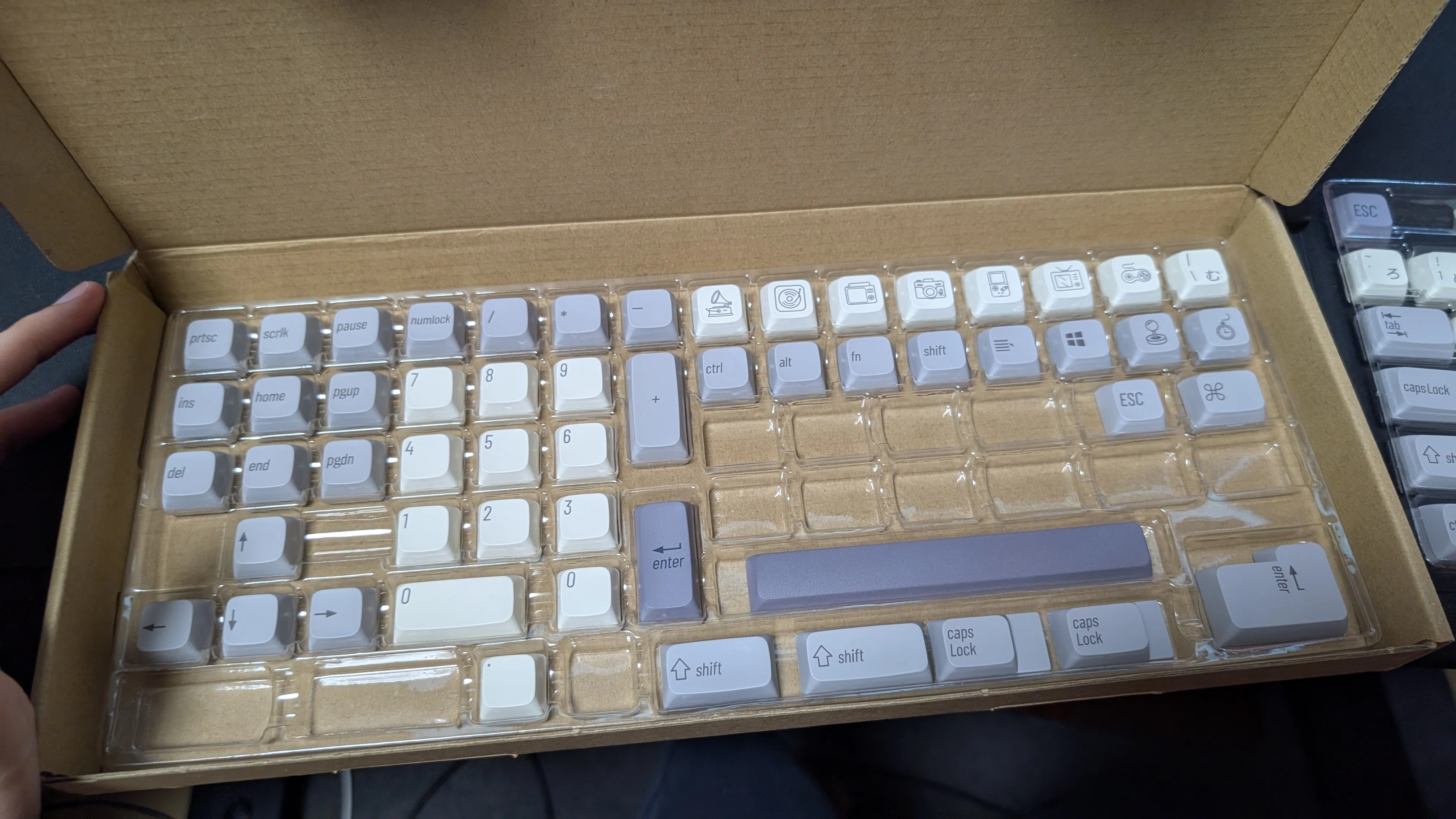 REALFORCE GX1のキーキャップ交換してみた｜何か色々書く
