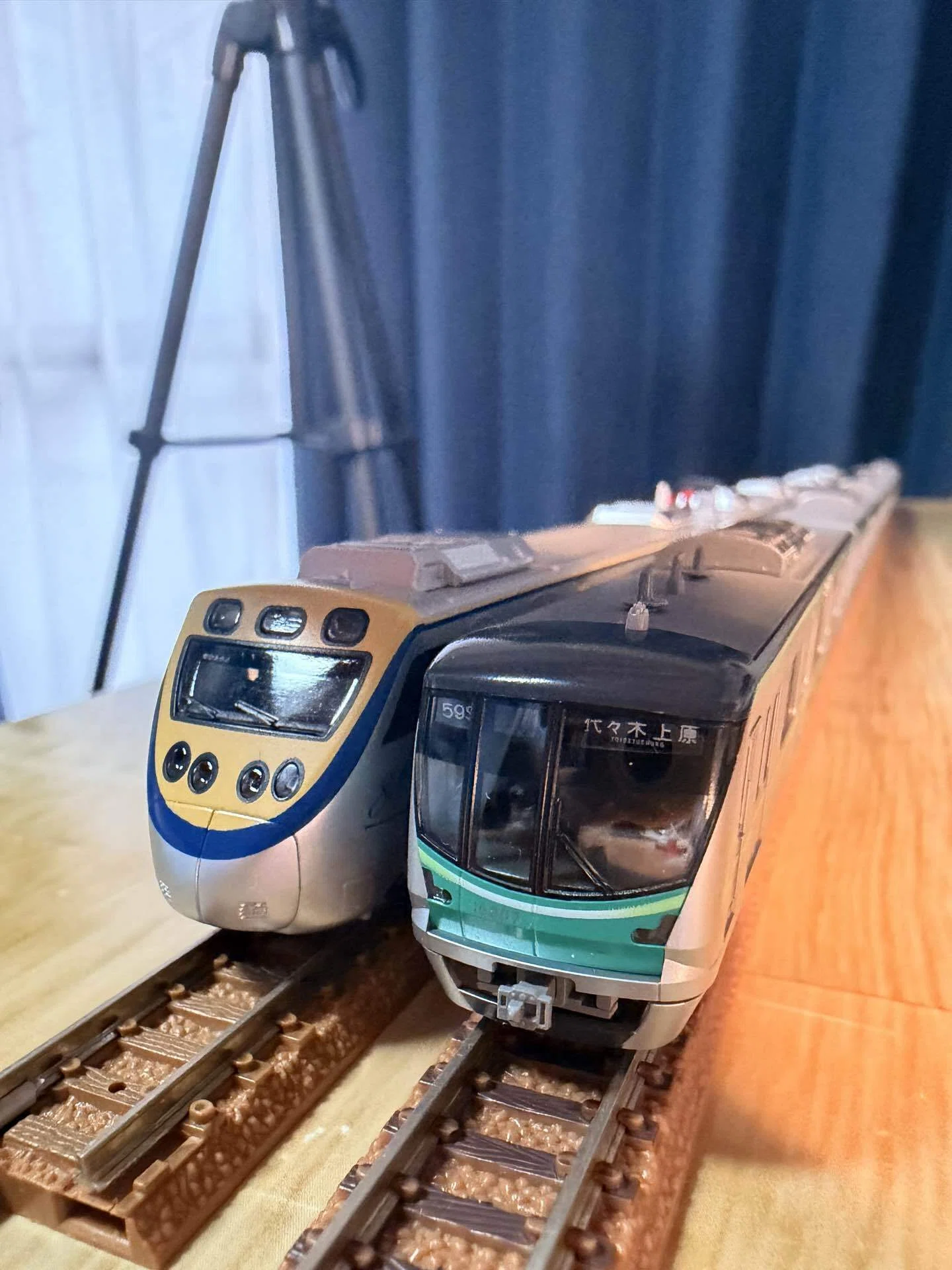 Nゲージ語り｜台湾から来た爆速通勤電車！三鶯重工「EMU800型（微笑號