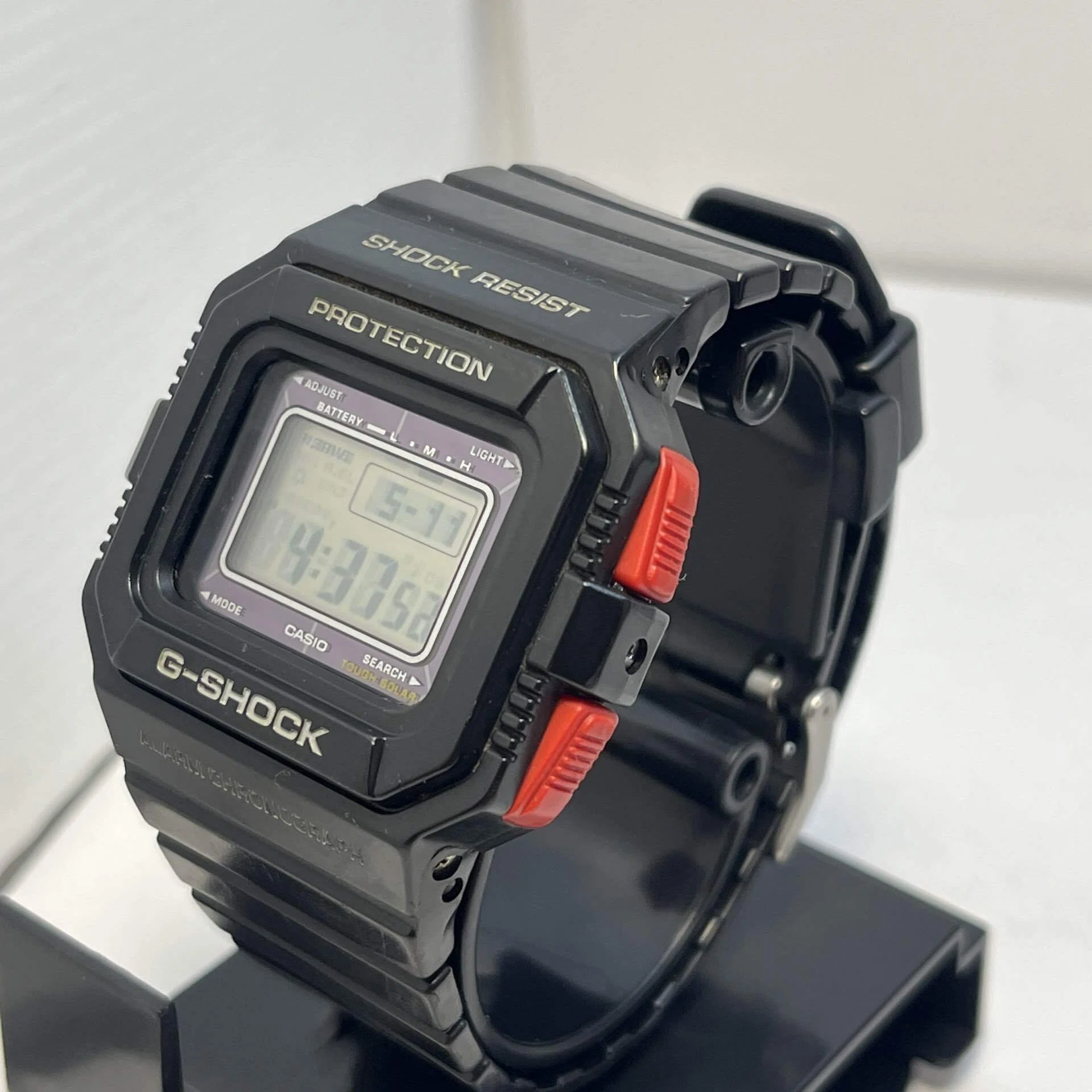 レビュー】質実剛健。大人の「道具」として選ぶG-SHOCK「G-5500」の