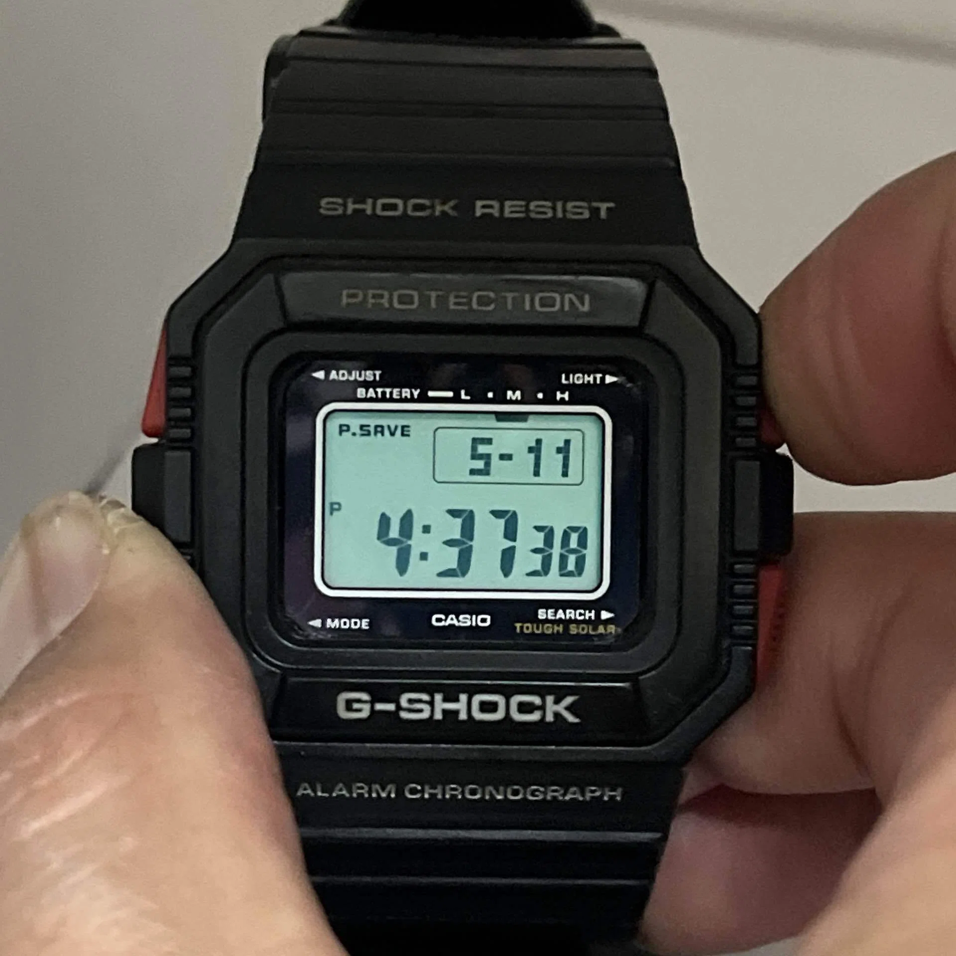 レビュー】質実剛健。大人の「道具」として選ぶG-SHOCK「G-5500」の