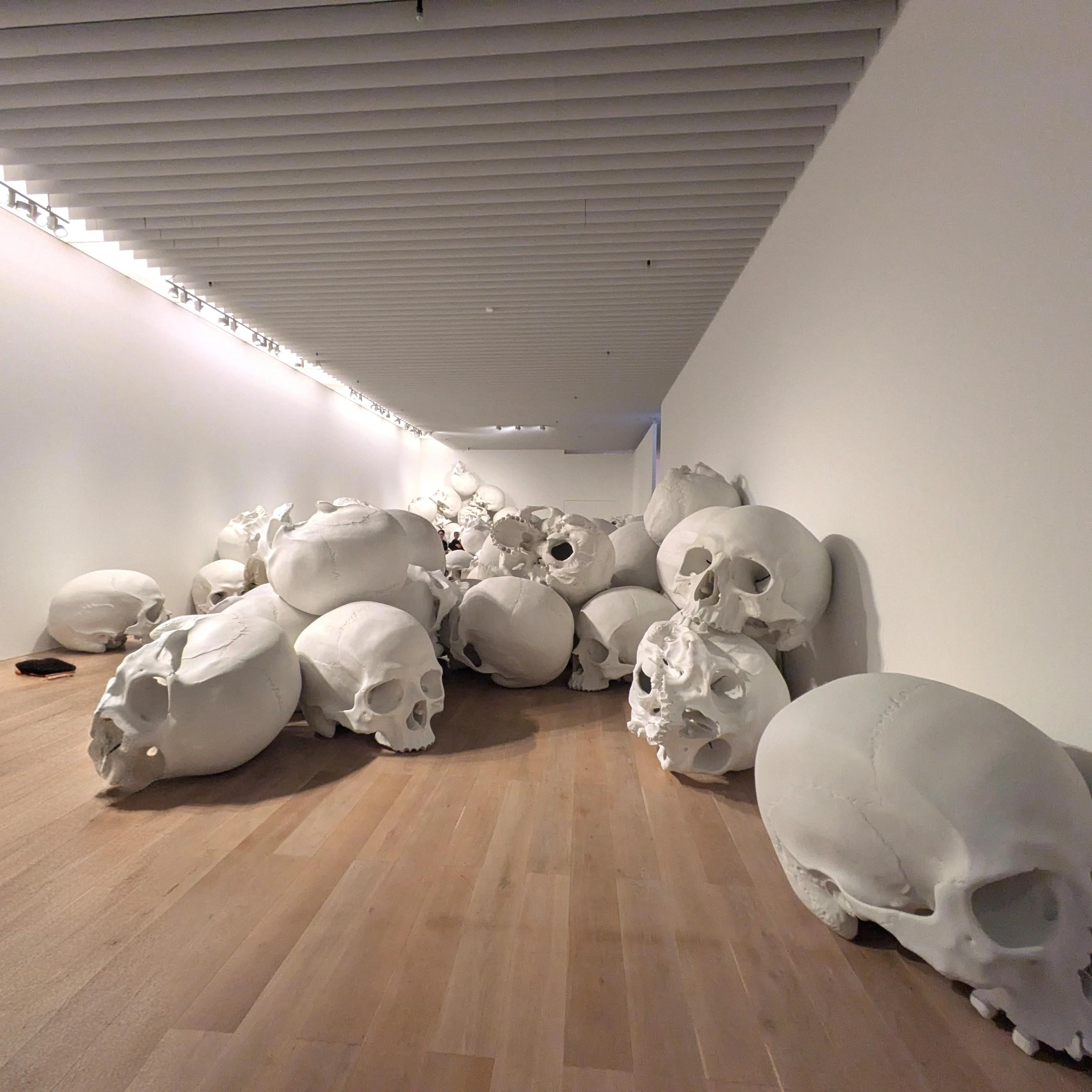 ロン・ミュエック展│“普通のサイズ”って何だろう。｜Ito.