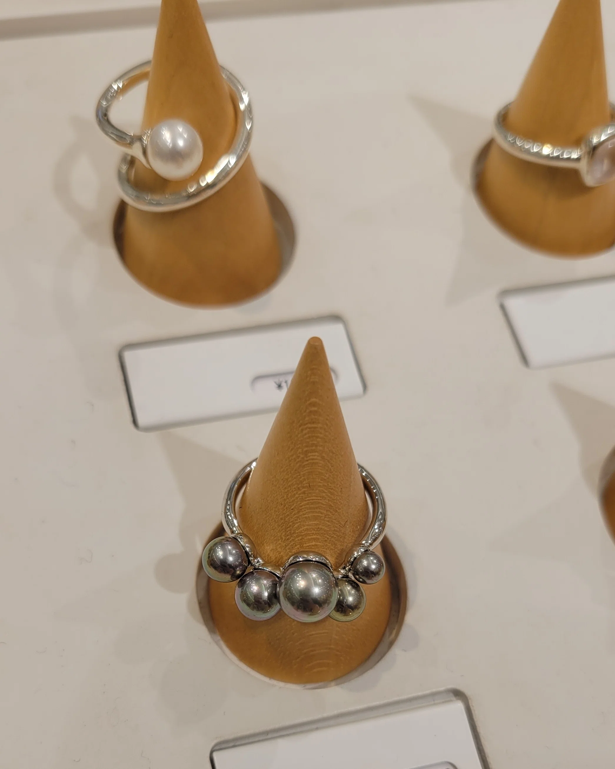 ＊展示品♪ハンドメイド♪ お試し価格♡B品 網込みレザーリング 7.5〜8号＊ ハイブラ値上げでミドルジェリーブランドで指輪探しをしてきた件