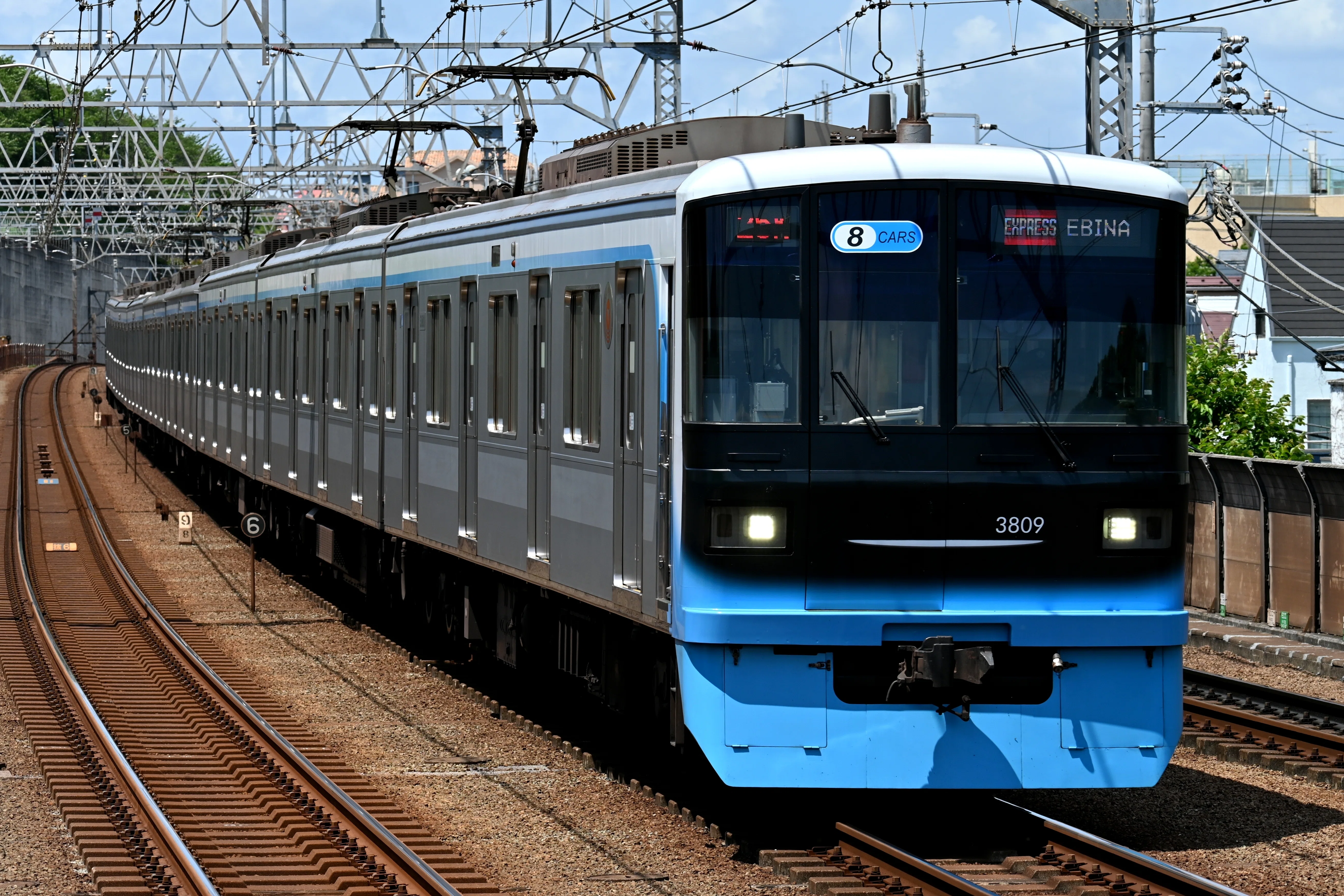 いいね不要! 東武鉄道 9000型 10両フル編成 東急東横・目黒線 3000系リニューアル車・東武9000系を撮る！｜隣の