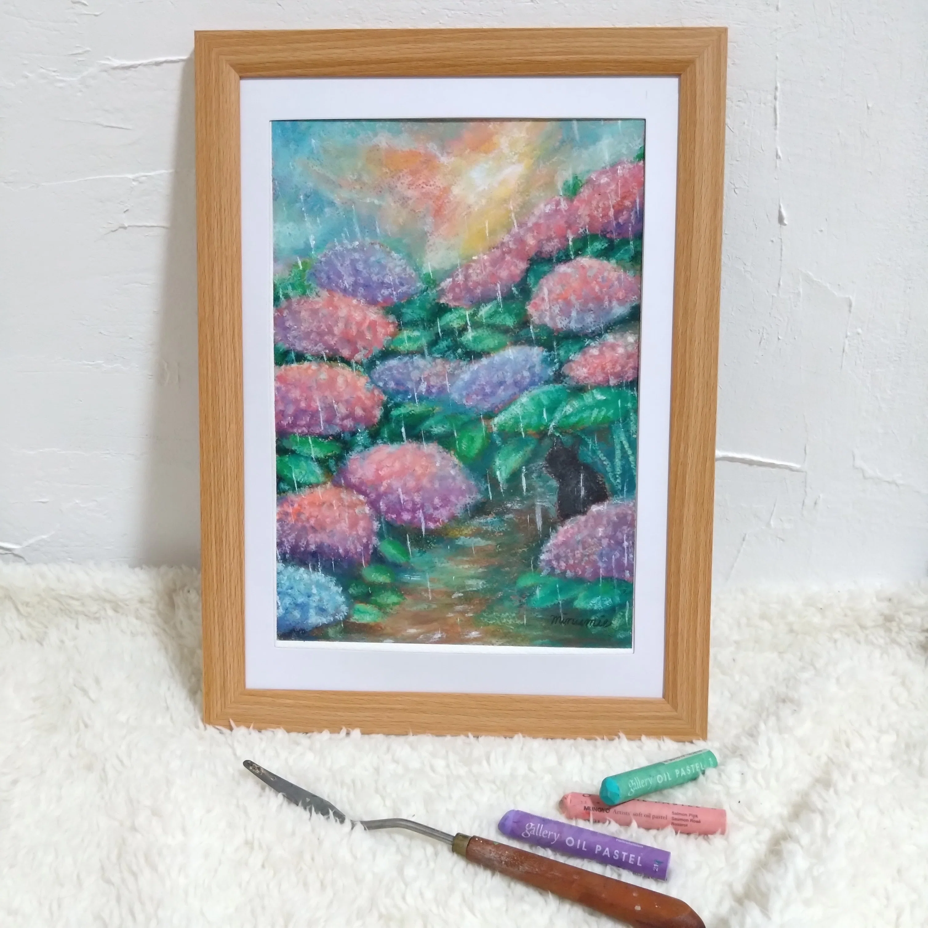 雨音に溶ける紫陽花の色｜ 6月の原画｜季節を旅する猫とパステルの絵