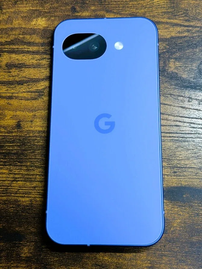 カメラ出っ張りがない美しいスマホ「Google Pixel 10a」を購入してみた