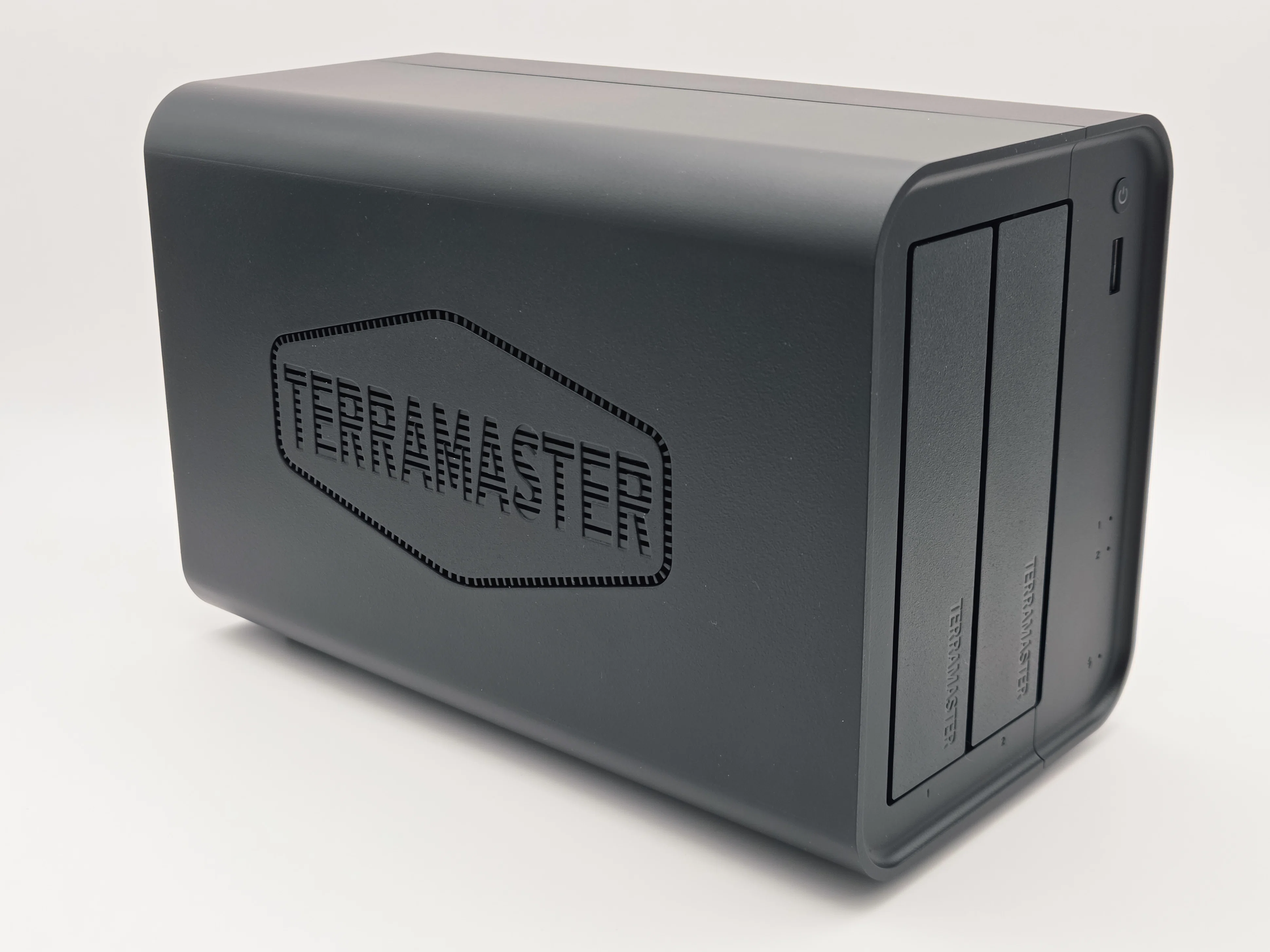 NASどうするか問題│TERRAMASTER F2-425を導入してみた｜EmuLog＠在宅