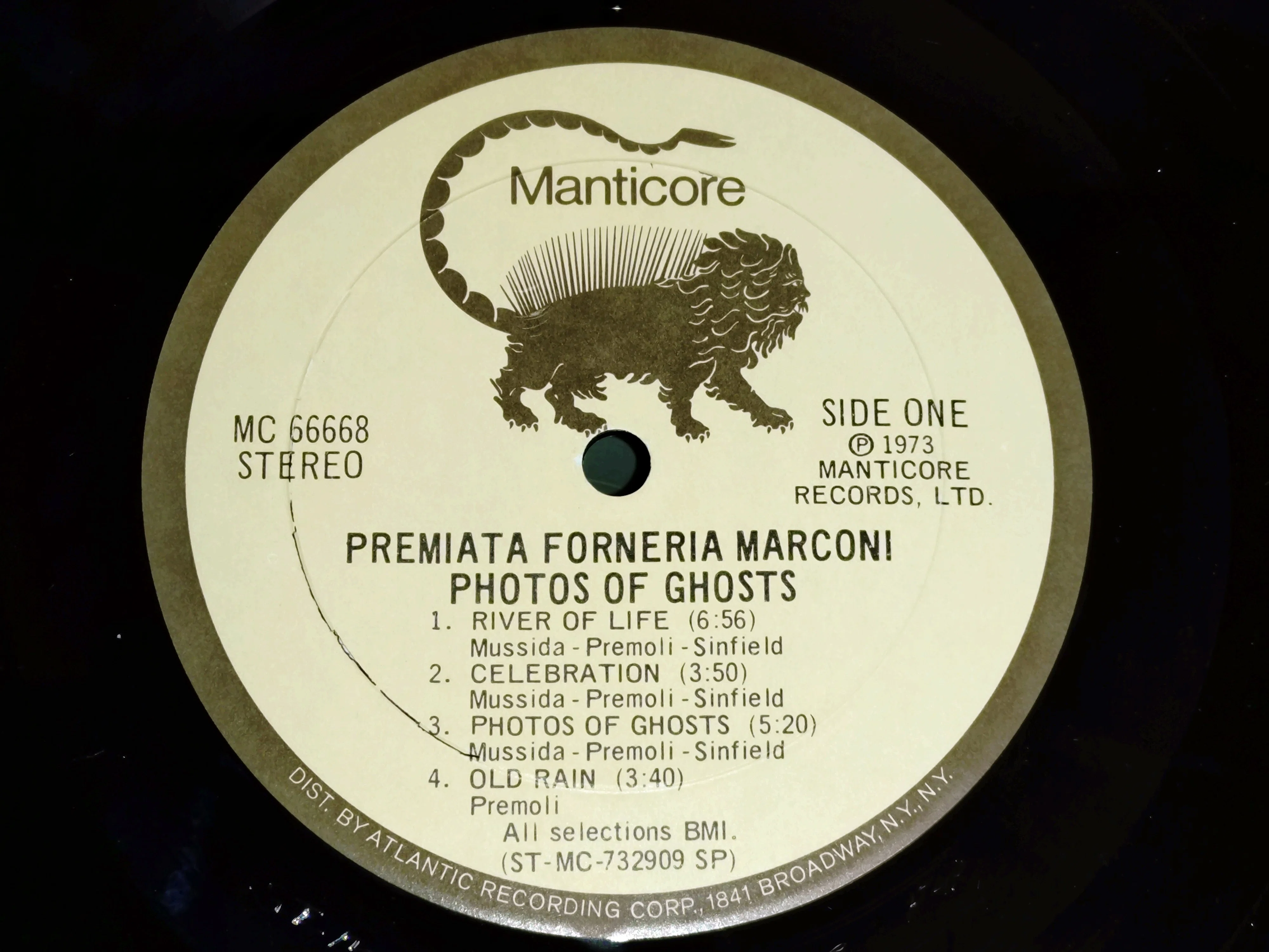 Photos of Ghosts】(1973) P.F.M. The world debut album that made