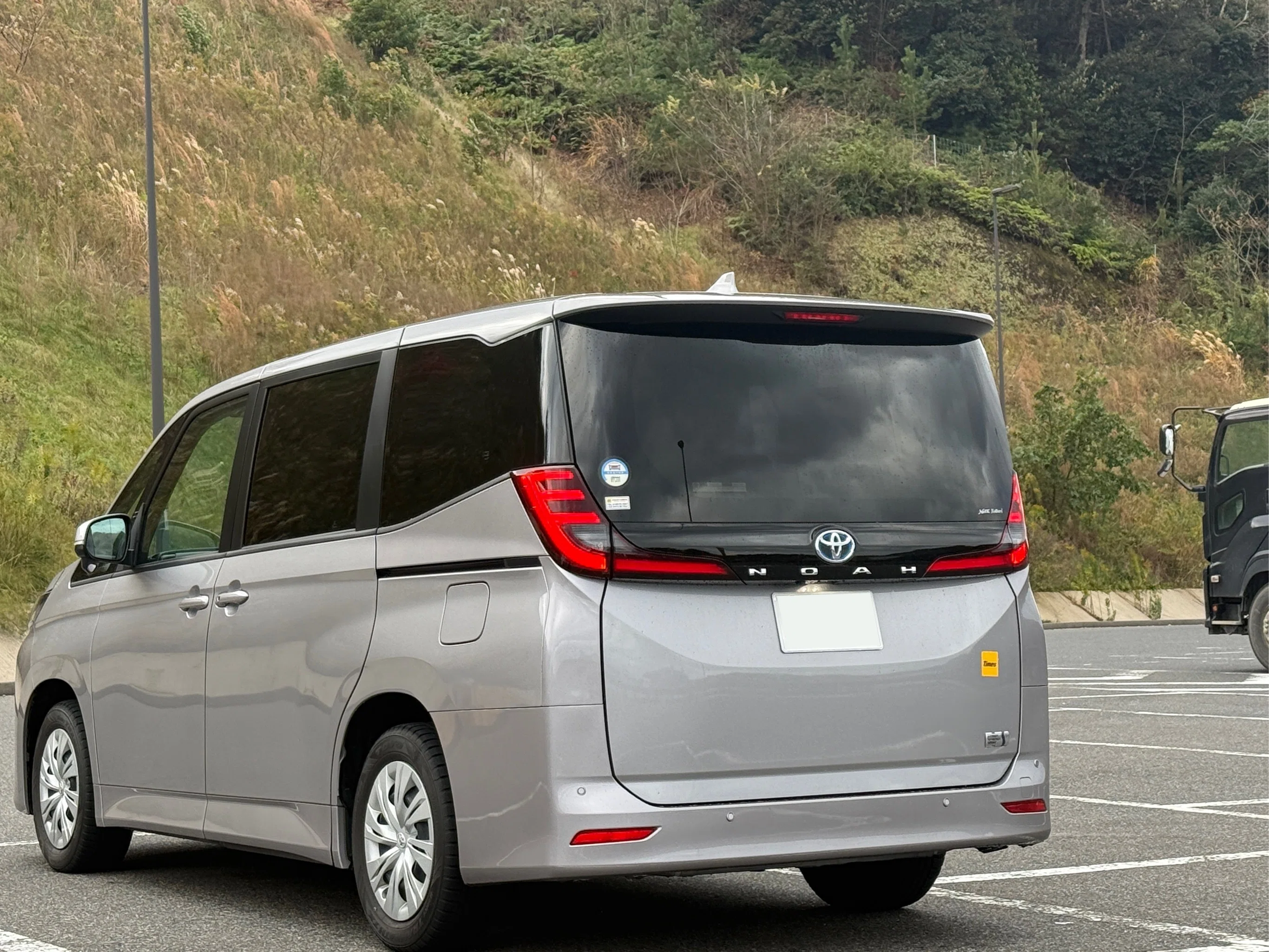 トヨタ ノア(R90型 ハイブリッド)長距離レビュー｜ひろ