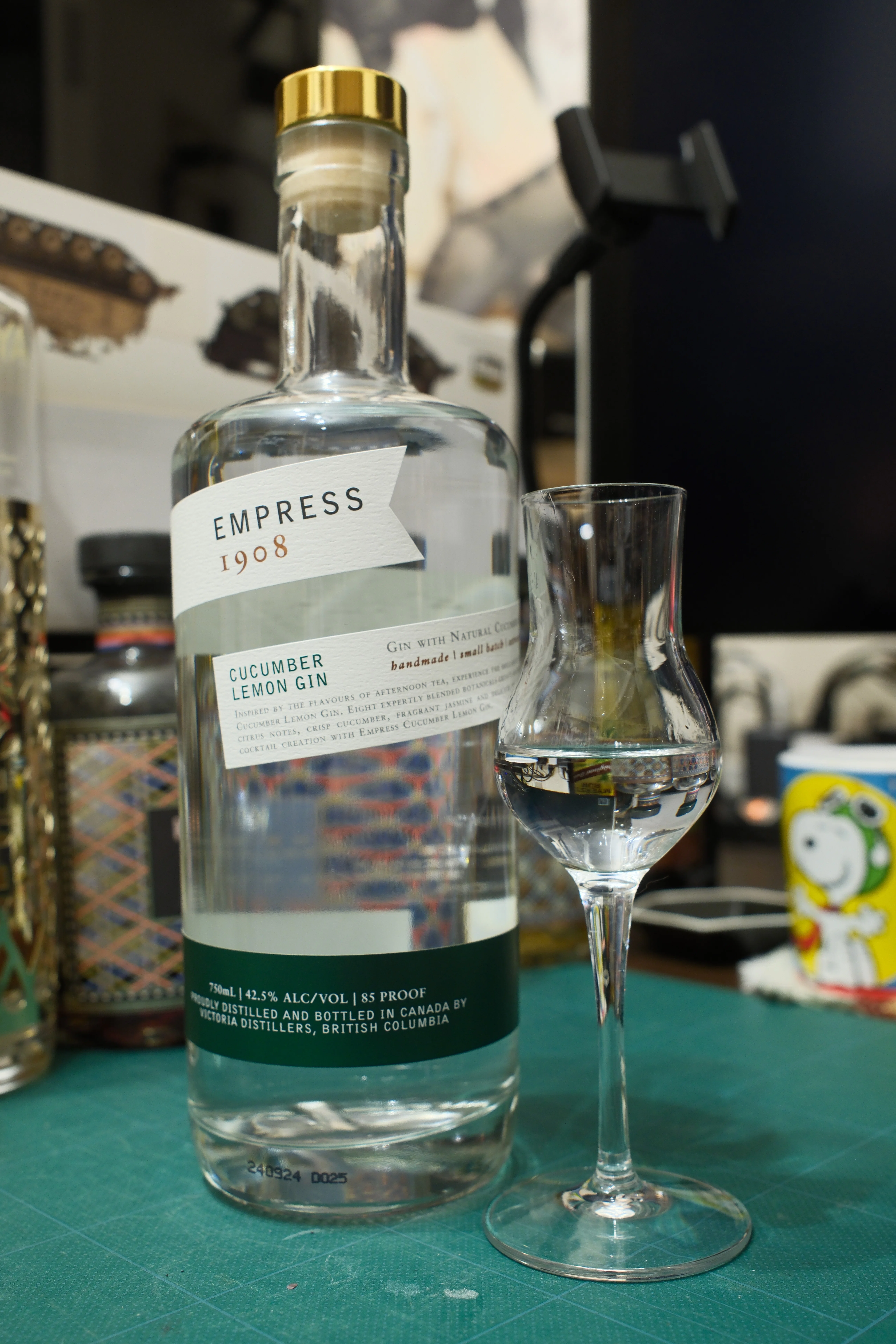 お酒メモ：エンプレス 1908 キューカンバーレモン ジン｜月曜休み。