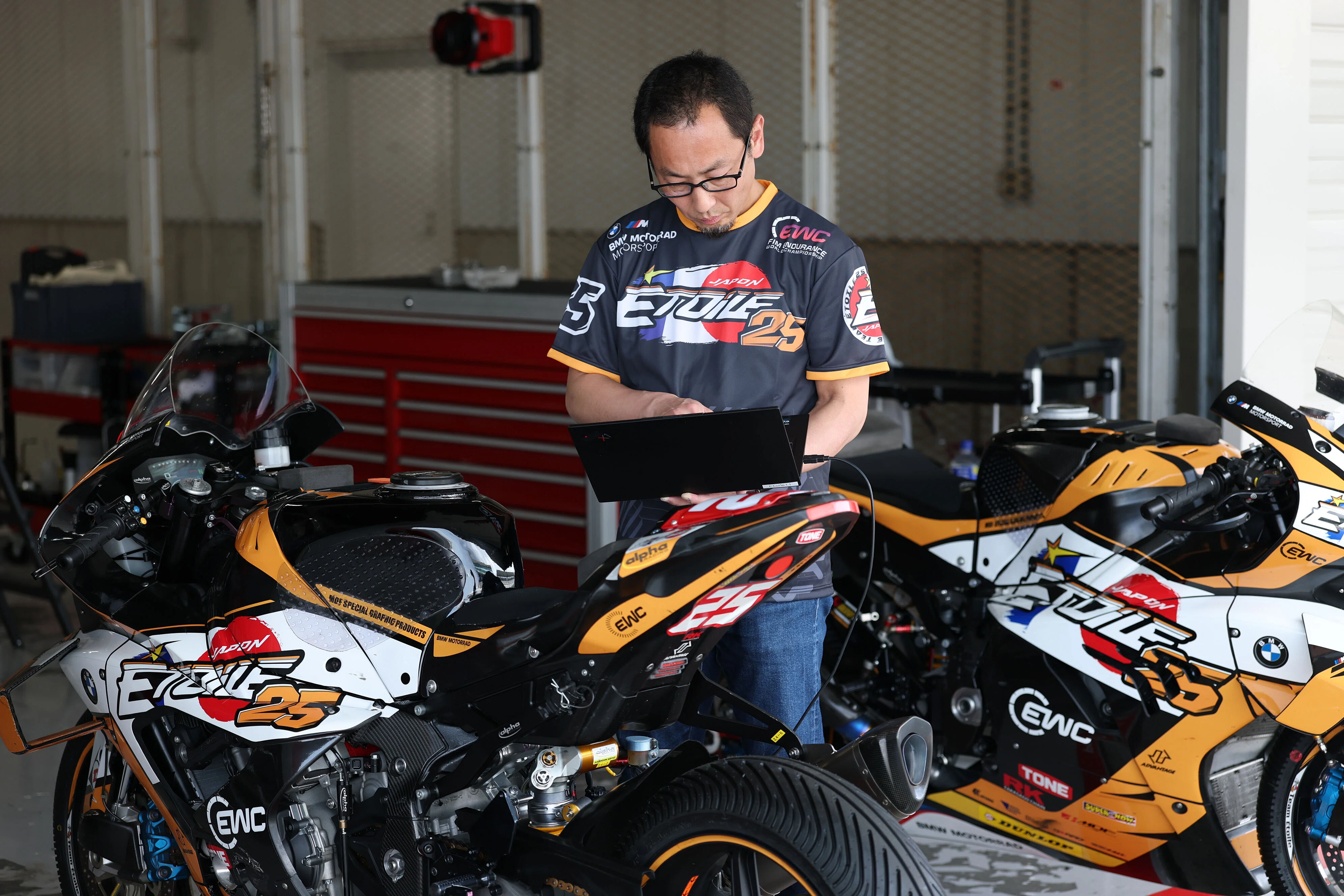 鈴鹿伊織  IXIL XTREME EVOLUTION EXHAUST SOVE KAWASAKI ZX-6 R NINJA (ZX600F