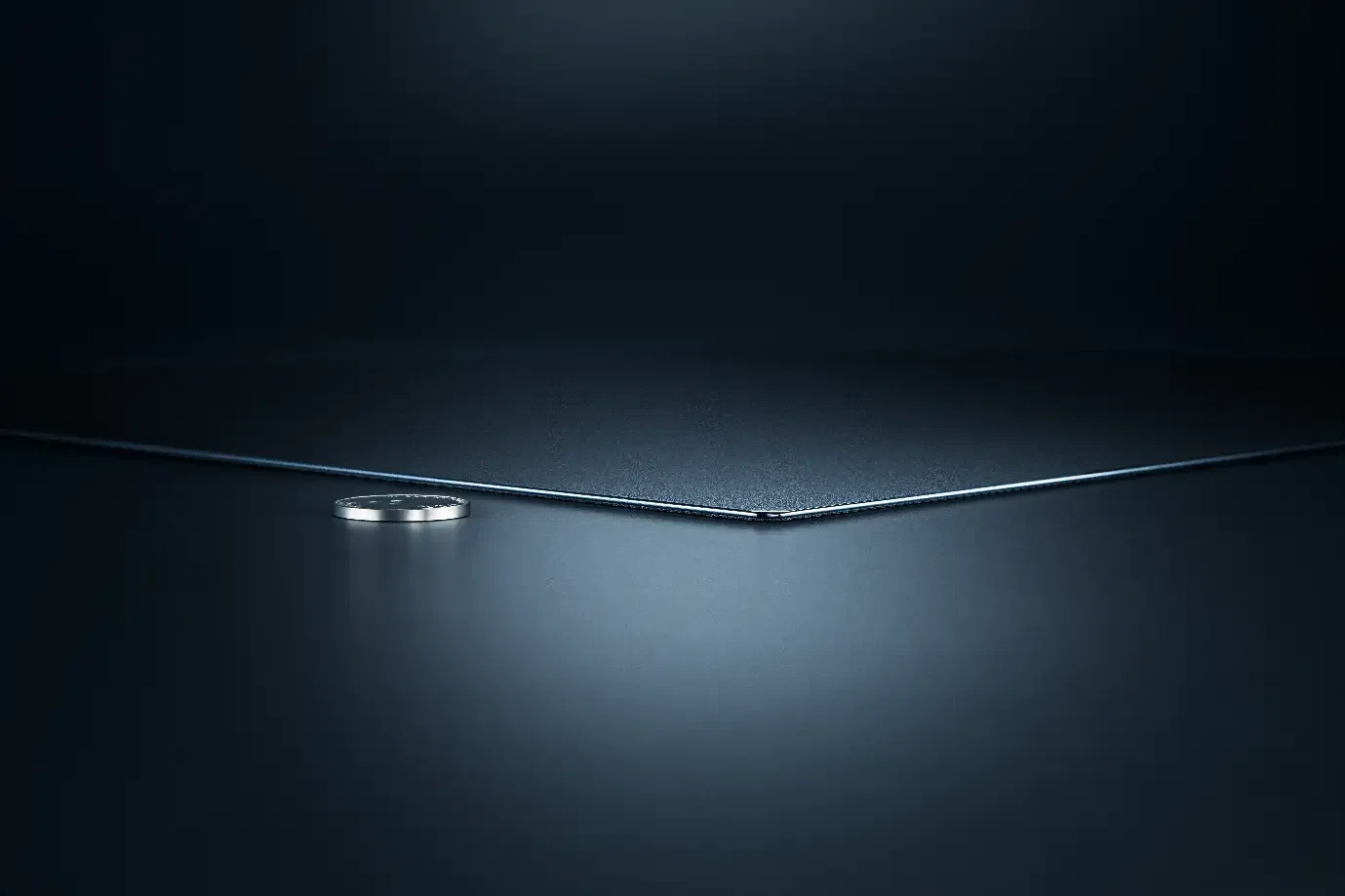 Razer、世界最薄1.9mmのガラス製マウスパッド「Razer Atlas Pro」を5月