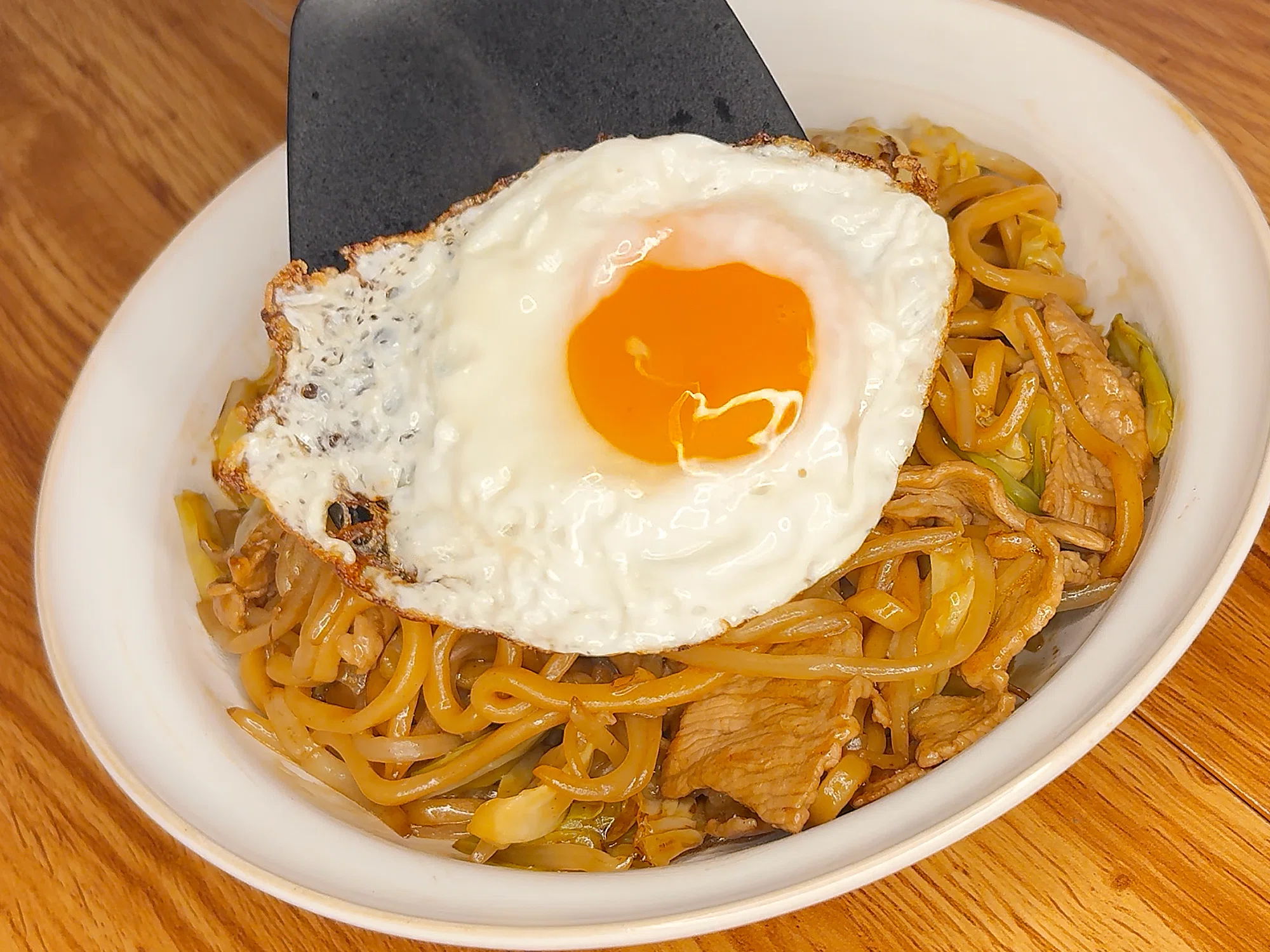 Shocking] Super thick noodles from Nissin, super chewy! Yakisoba