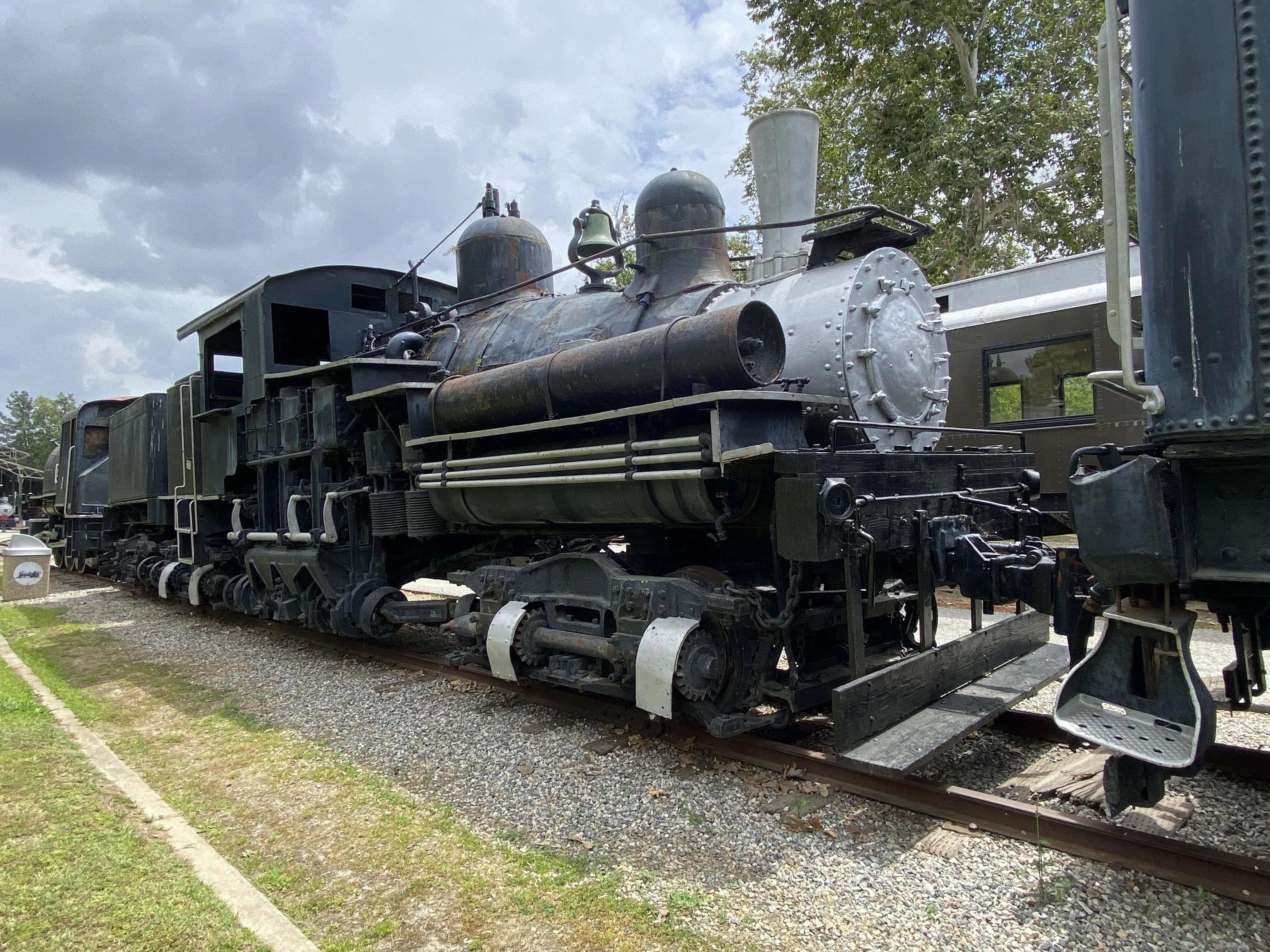 ロサンゼルスの屋外型鉄道博物館｜豊洲機関区