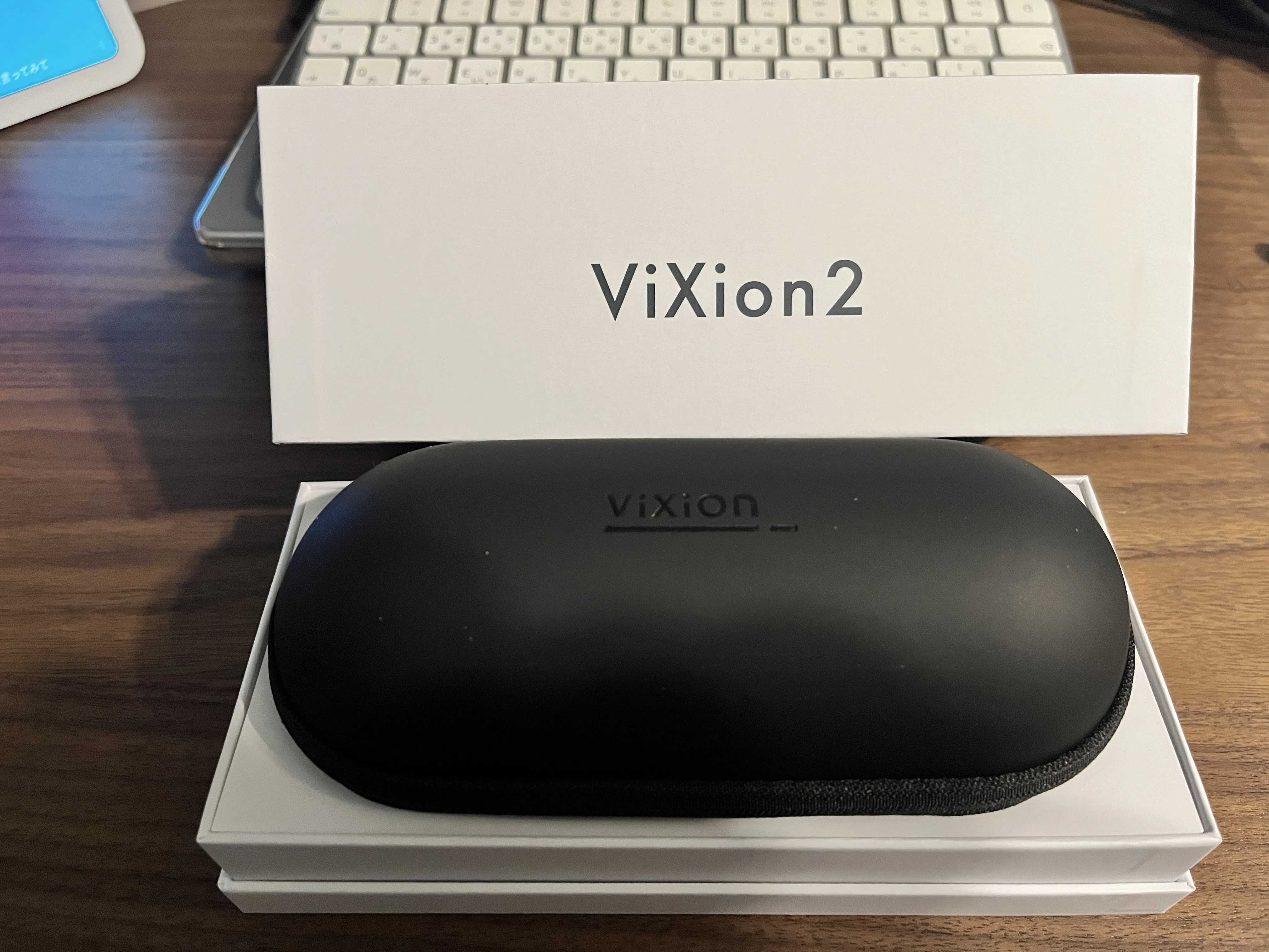 11万円のオートフォーカスアイウェア「ViXion2」を買った。正直