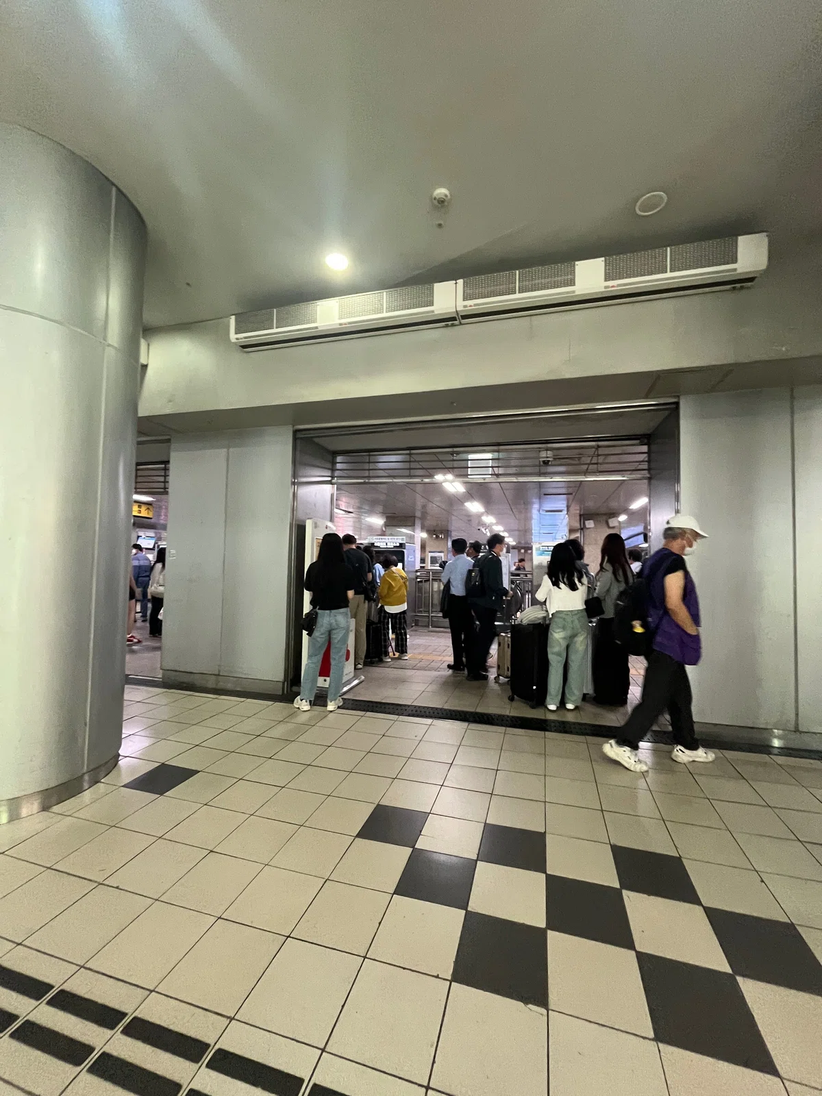 ソウル駅で気候同行カードの販売場所、チャージ場所｜たそかれ