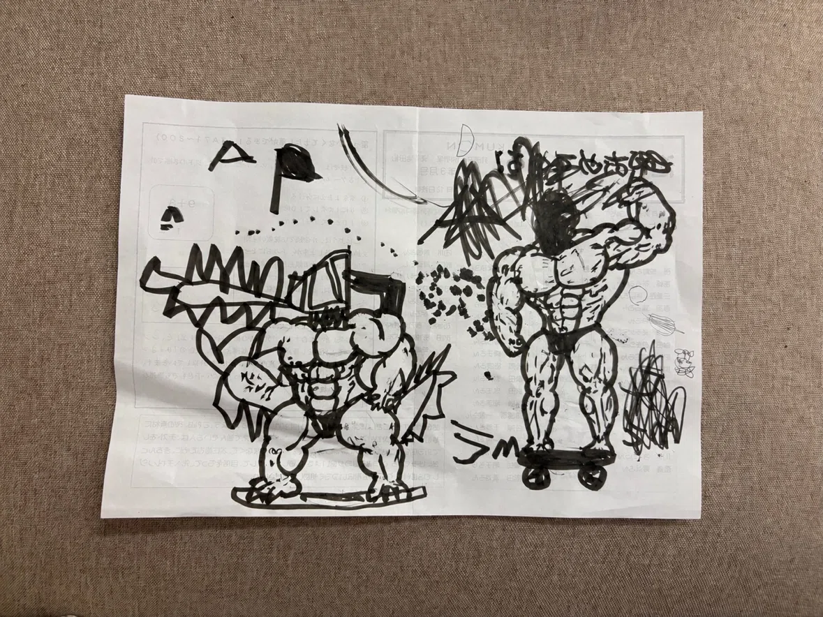 E5白黒画「はじめての子供」 AI×子育て】画伯（5歳＆小4）の絵が爆イケマッチョに？ChatGPT 2.0を