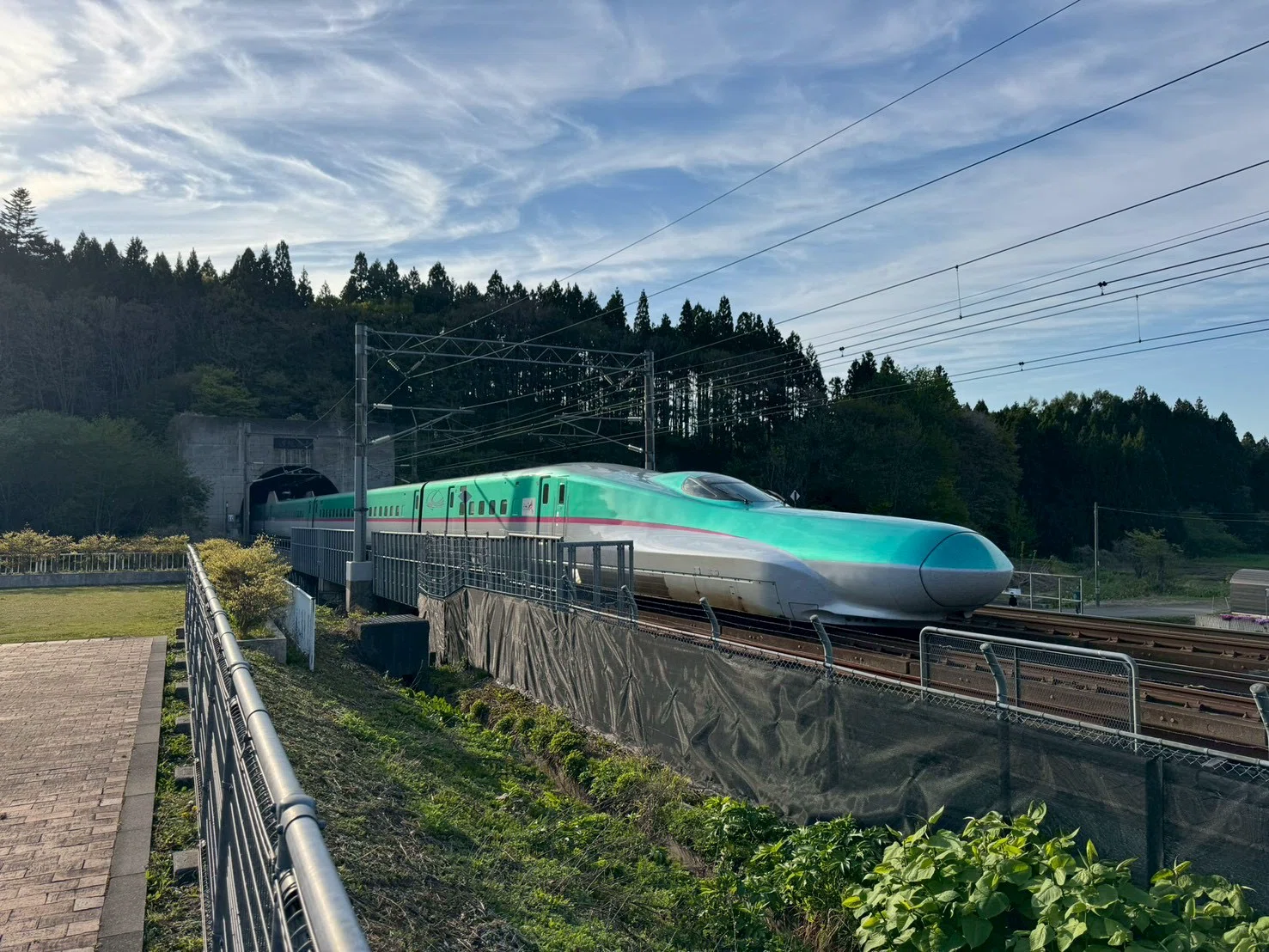 青森】風速17mの洗礼！竜飛岬サイクリングと青函トンネル入口で新幹線