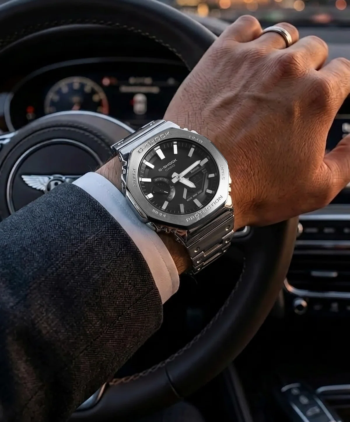 シンプルで美しい八角形フォルム ― G-SHOCK GM-B2100SD-1AJF｜Hideo