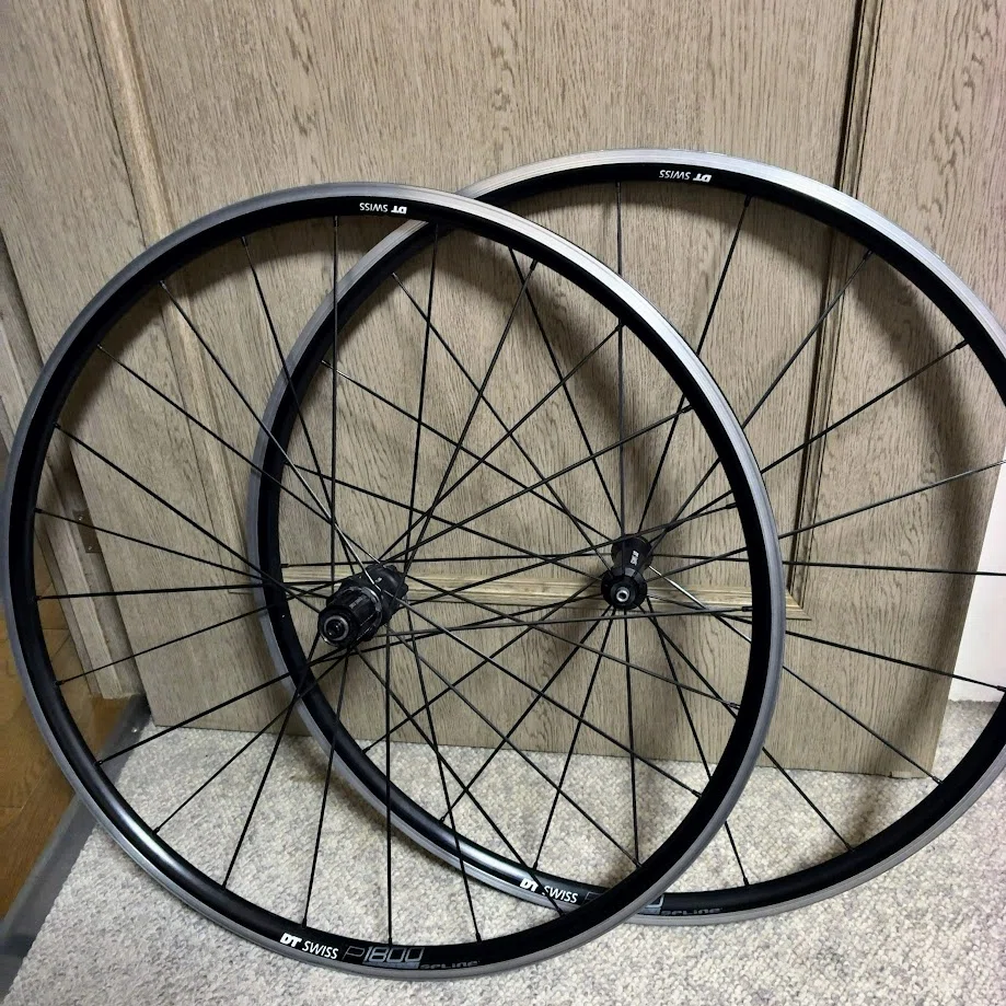 リムブレーキホイールDT SWISS P1800 SPLINE®をチューブレス化する①