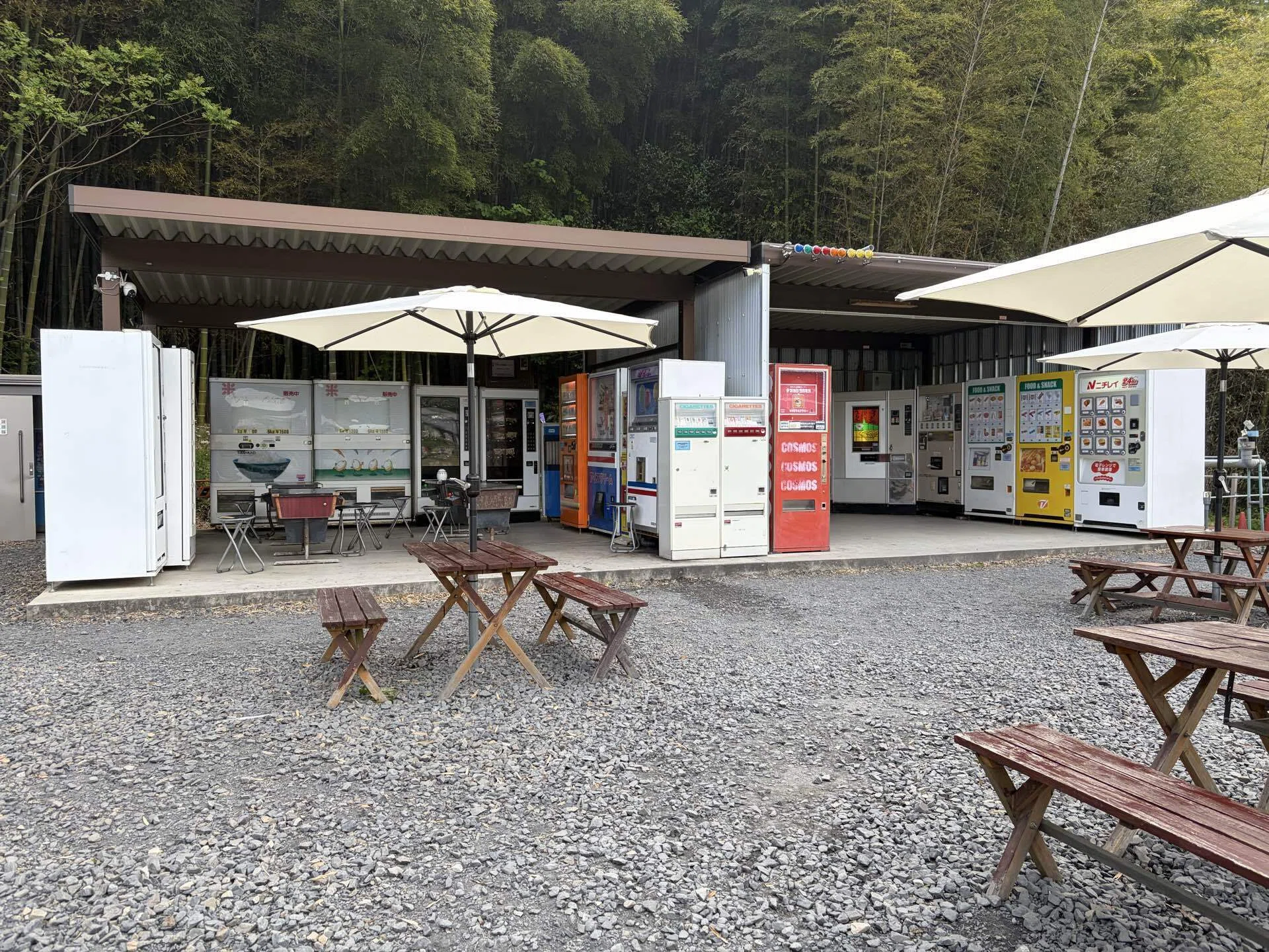 実際に行ってみたツーリングスポット なかよし自販機コーナー｜かぜなび