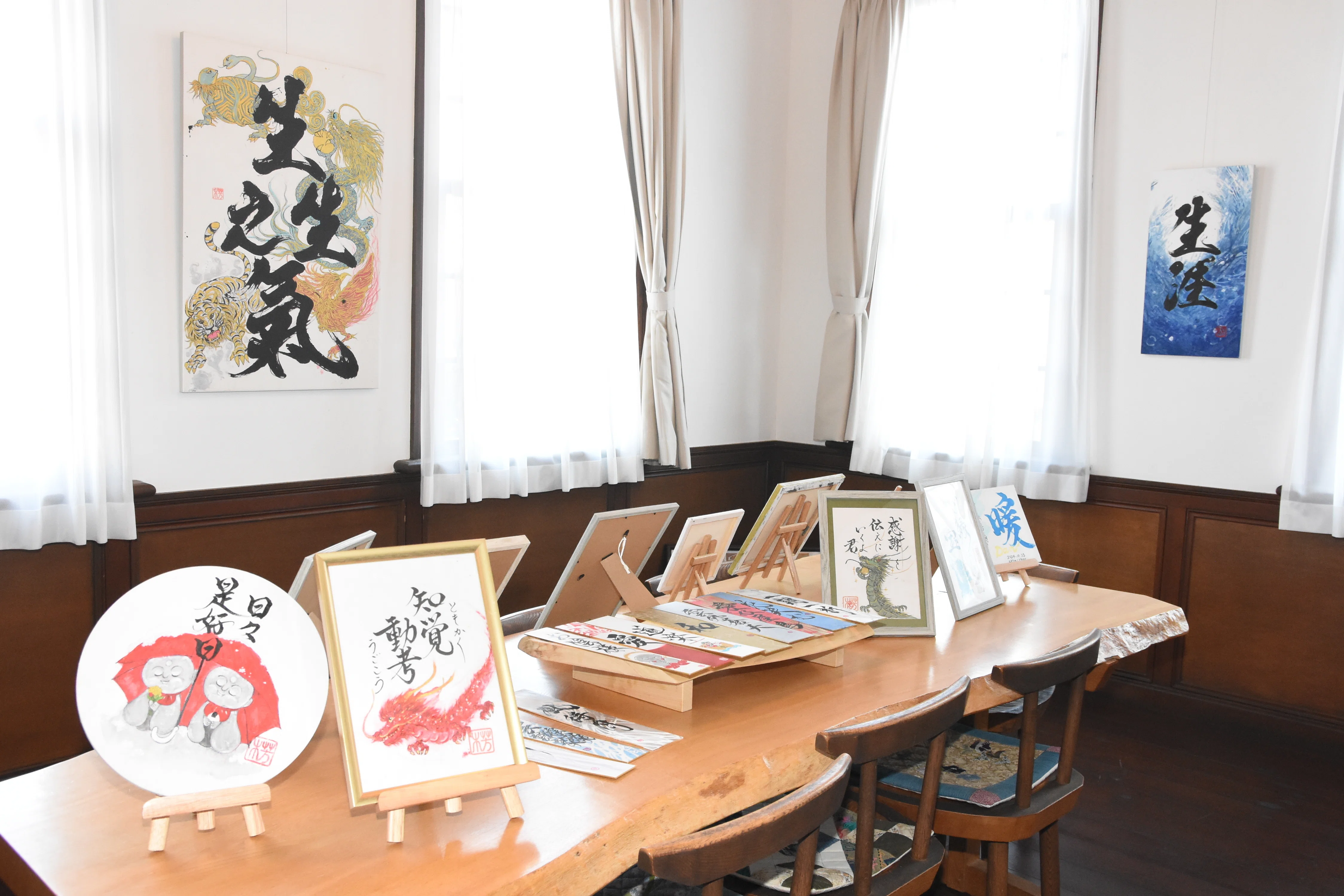 62歳から世界へ——書道家Keiさん、故郷・津山で個展「魂の再誕