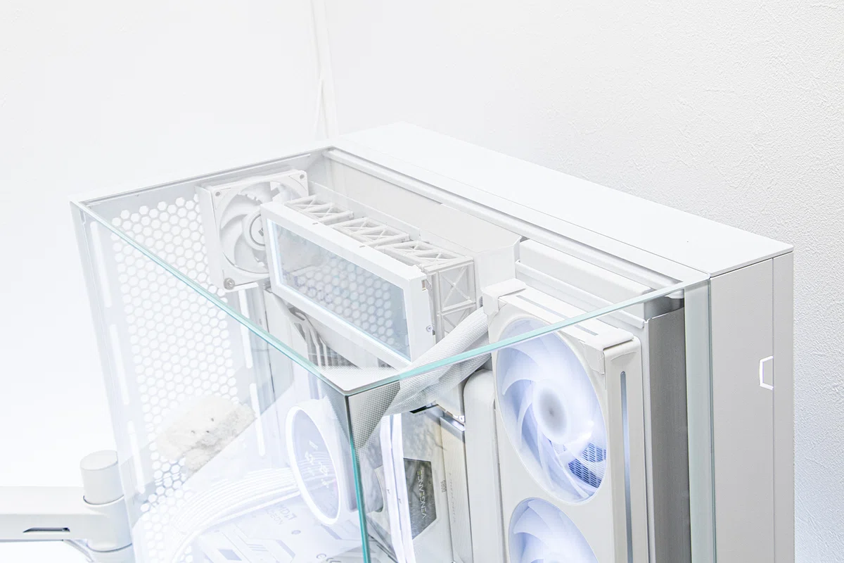 自作PC】ゲーミングしない白ゲーミングPCを作ってみた話｜Lilura / りるら