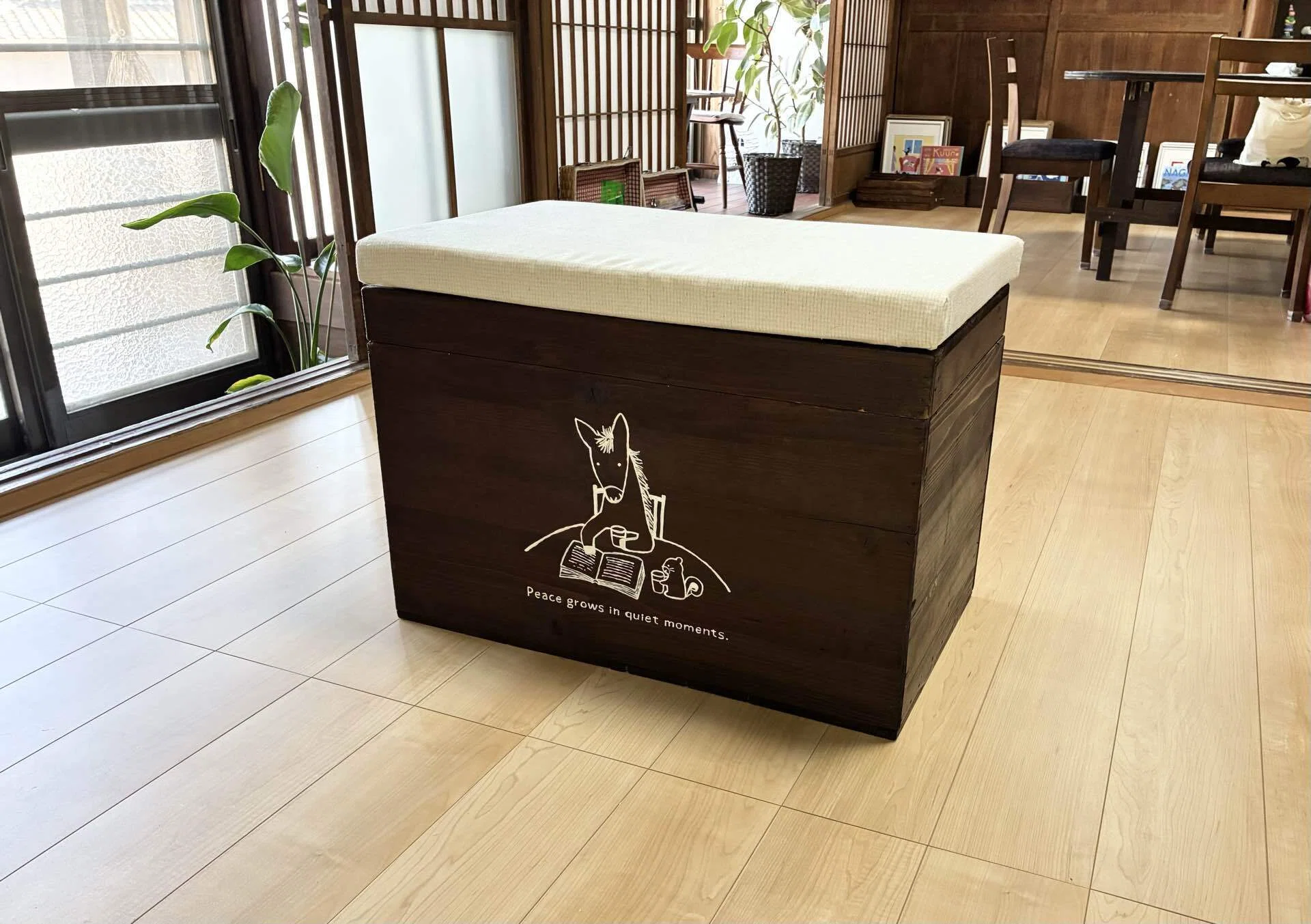 古道具の木箱のベンチチェスト完成^_^｜シャンティー