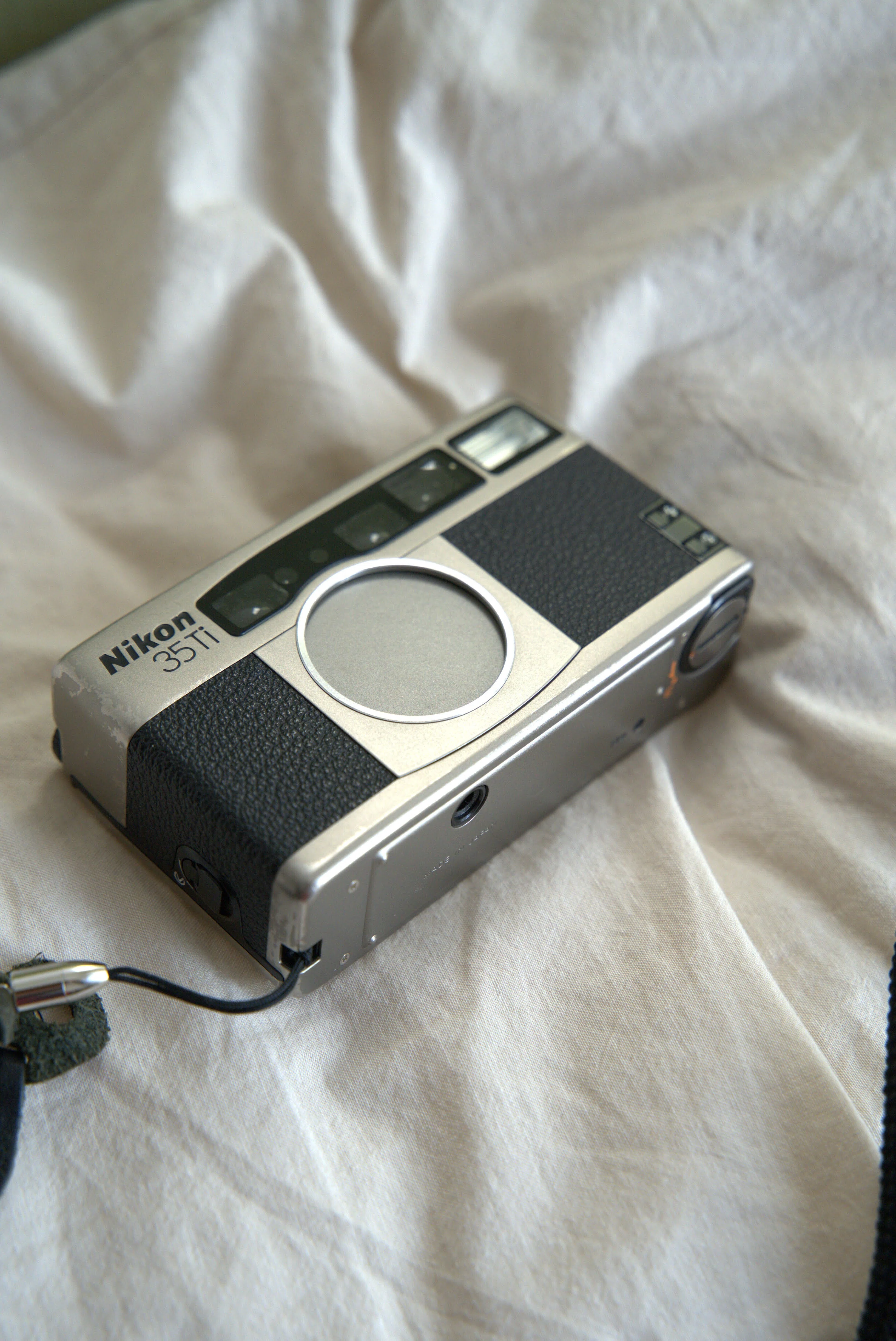 ロマン、あるいはNikon 35ti｜かうちぽてと