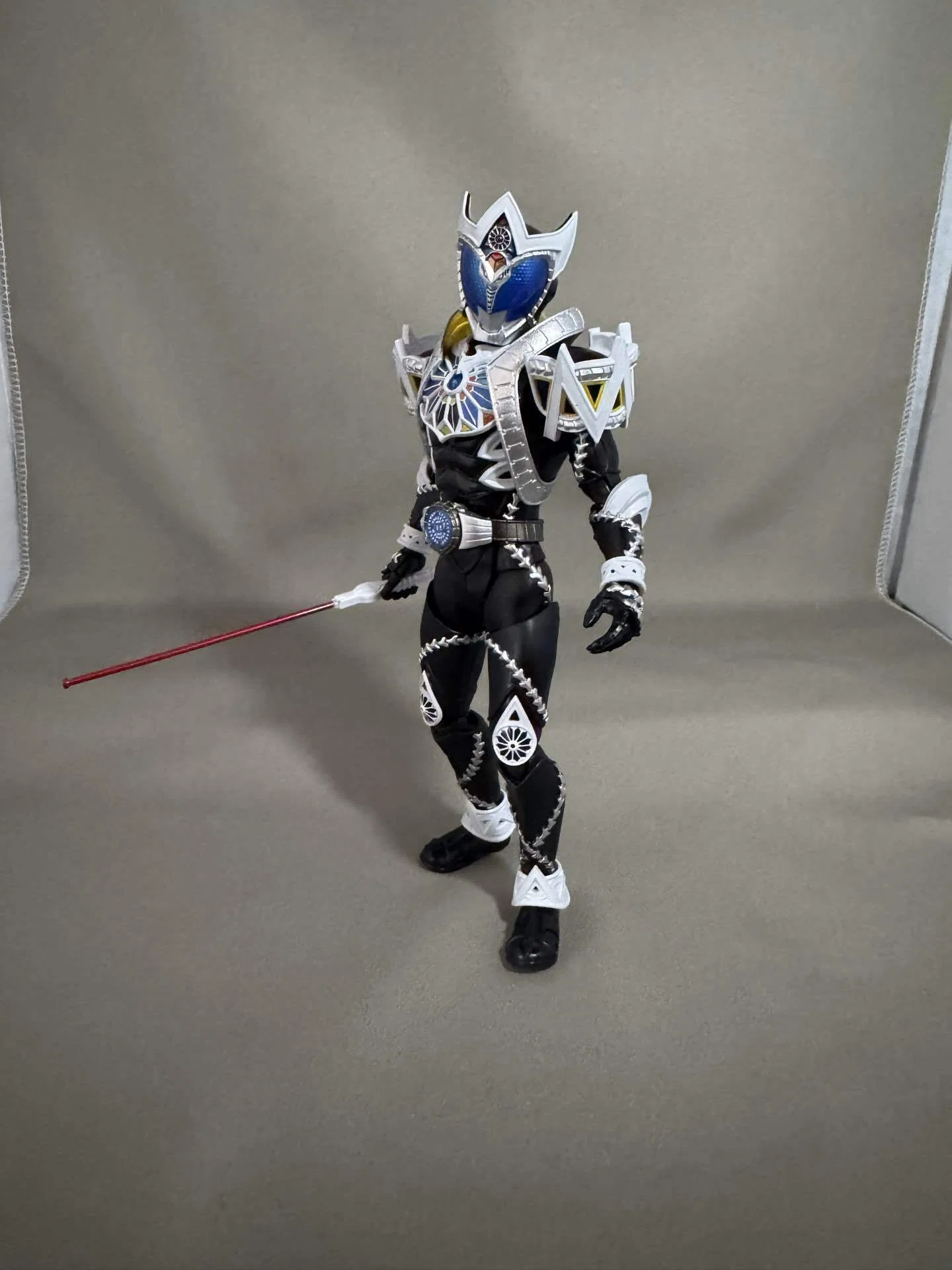 S.H.フィギュアアーツ】真骨彫 仮面ライダーサガ 感想｜ギン