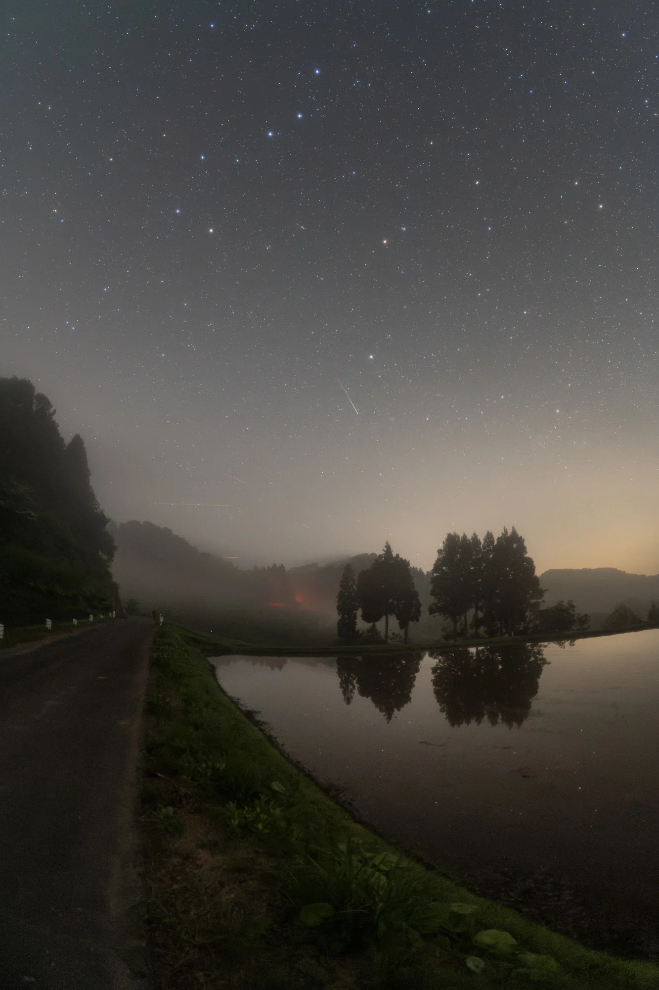 星峠の棚田で、天の川を待つ｜星空写真家 × 会社役員 | 「好き」を