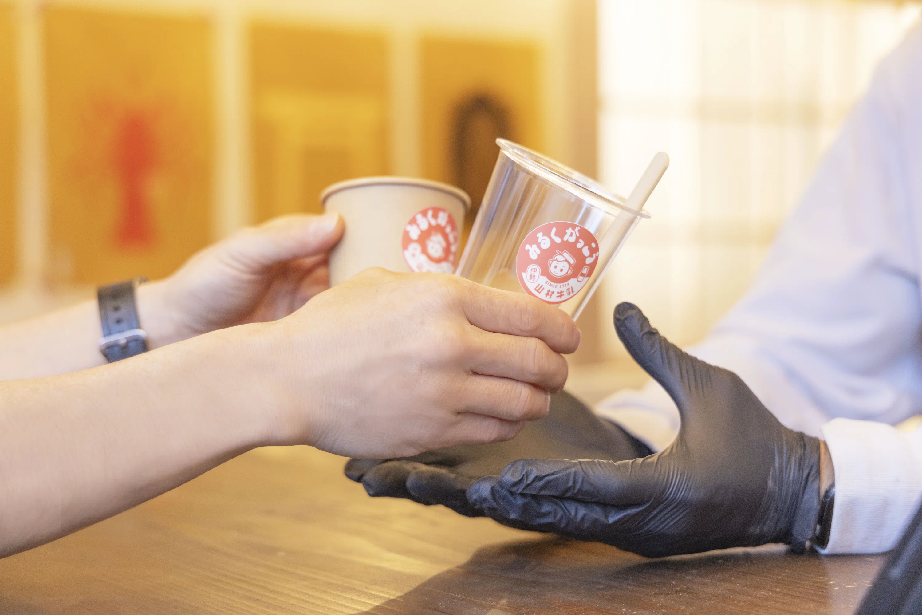 食べ歩きのゴミが50円分の割引券に！5月18日より山村みるくがっこうで