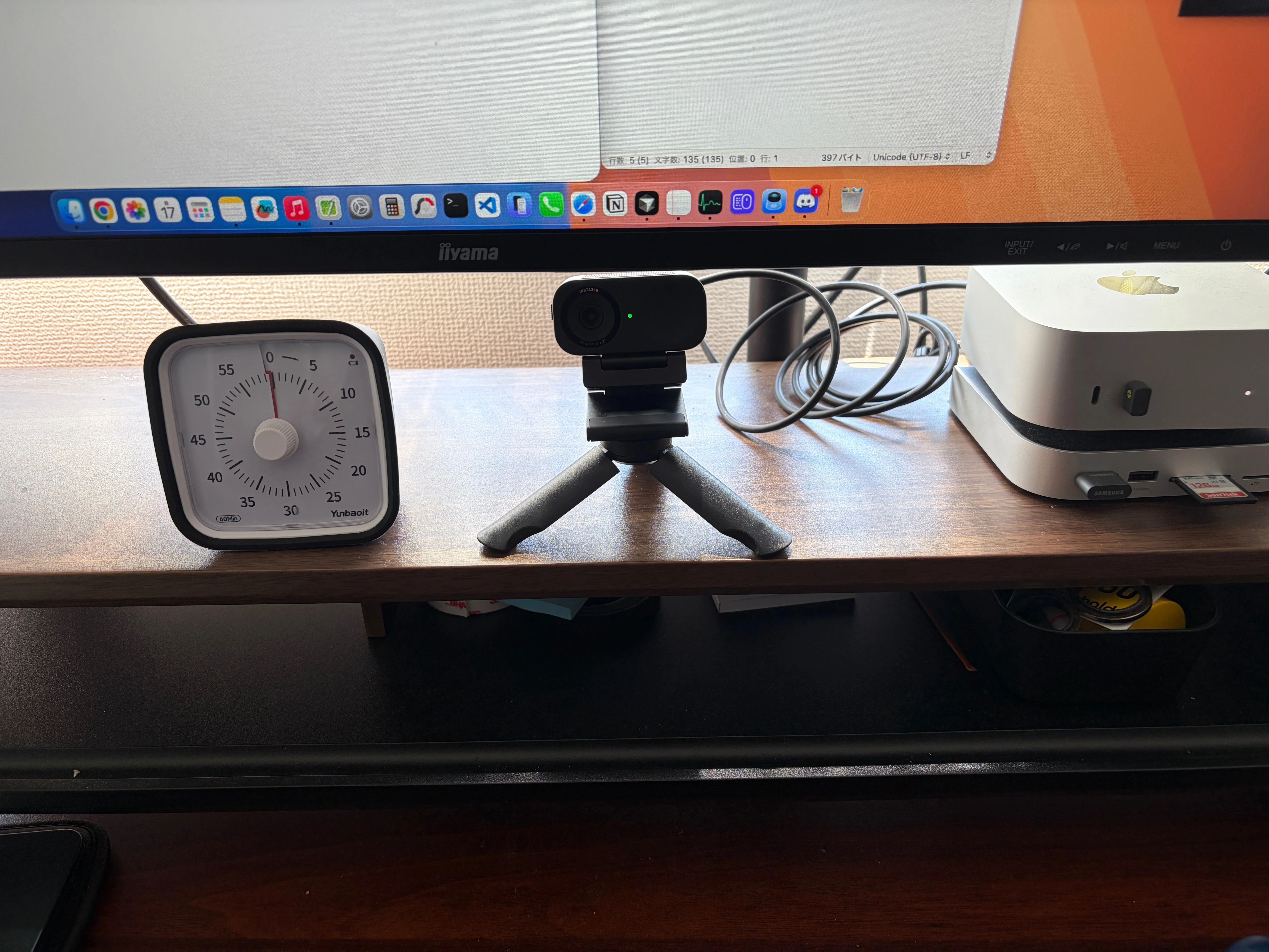 Mac miniにWebカメラをつけたら、MacBook Airを開く理由がなくなった